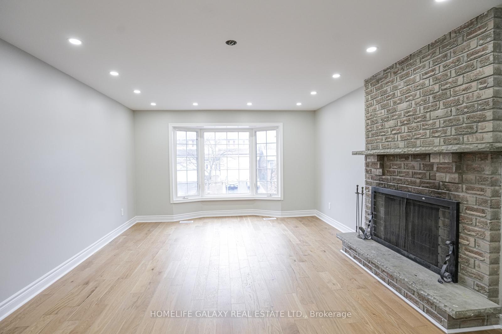 Photo 20 of 118 Dean Park Road, Scarborough, Rouge — HOMEH
