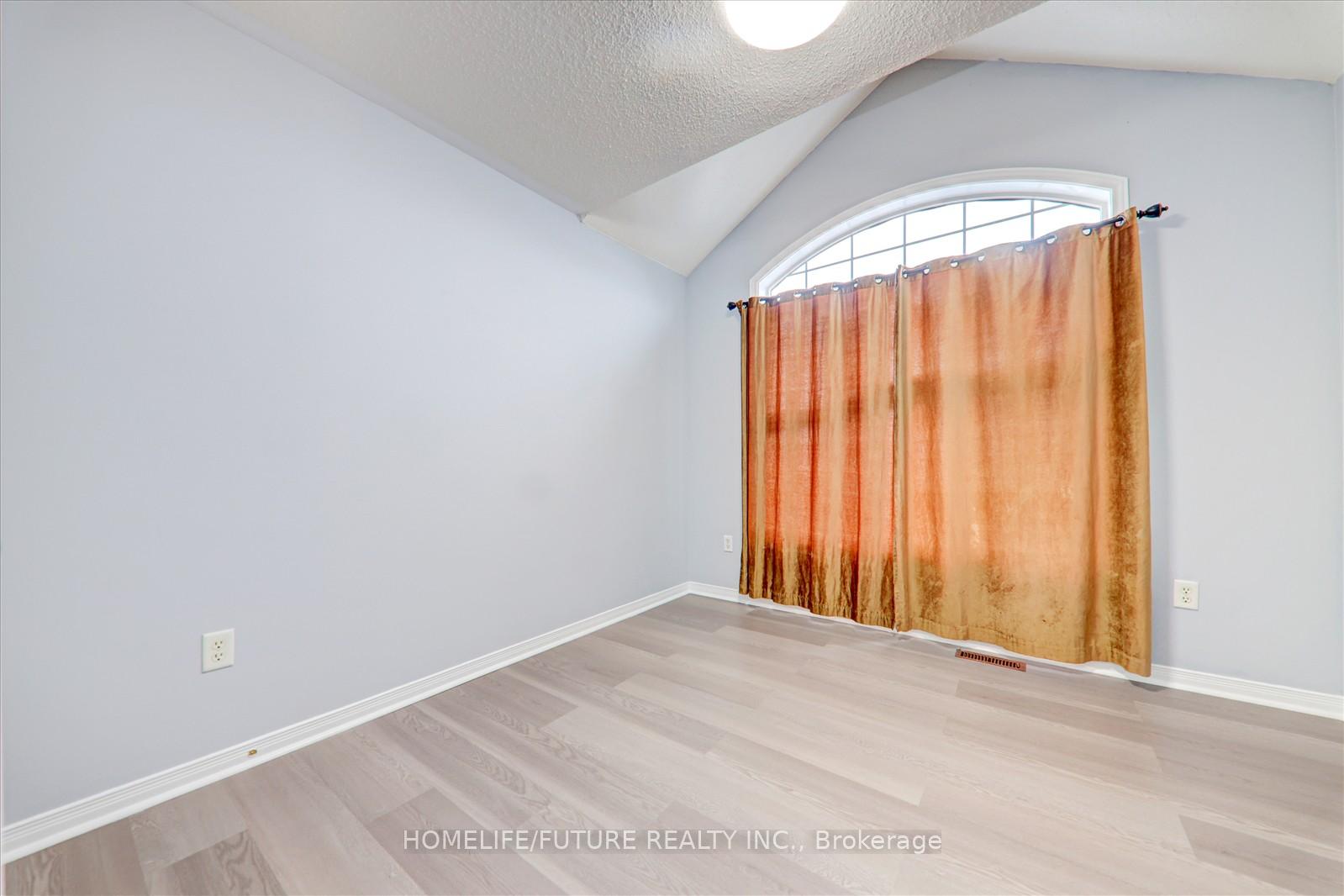 Photo 15 of Unit Main & 2nd, 221 Hupfield Trail, Scarborough, Malvern — HOMEH