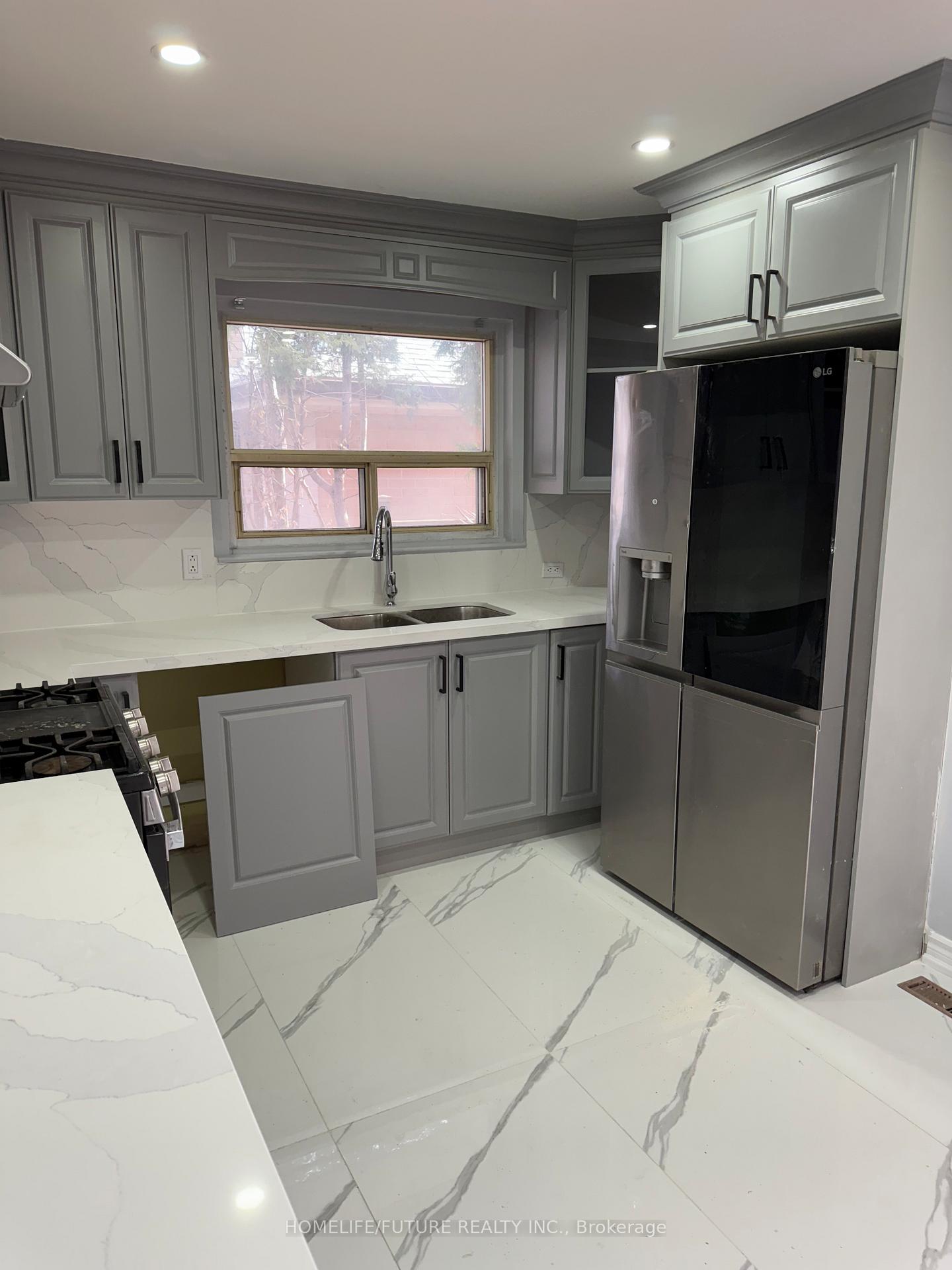 Photo 24 of Unit Main & 2nd, 221 Hupfield Trail, Scarborough, Malvern — HOMEH