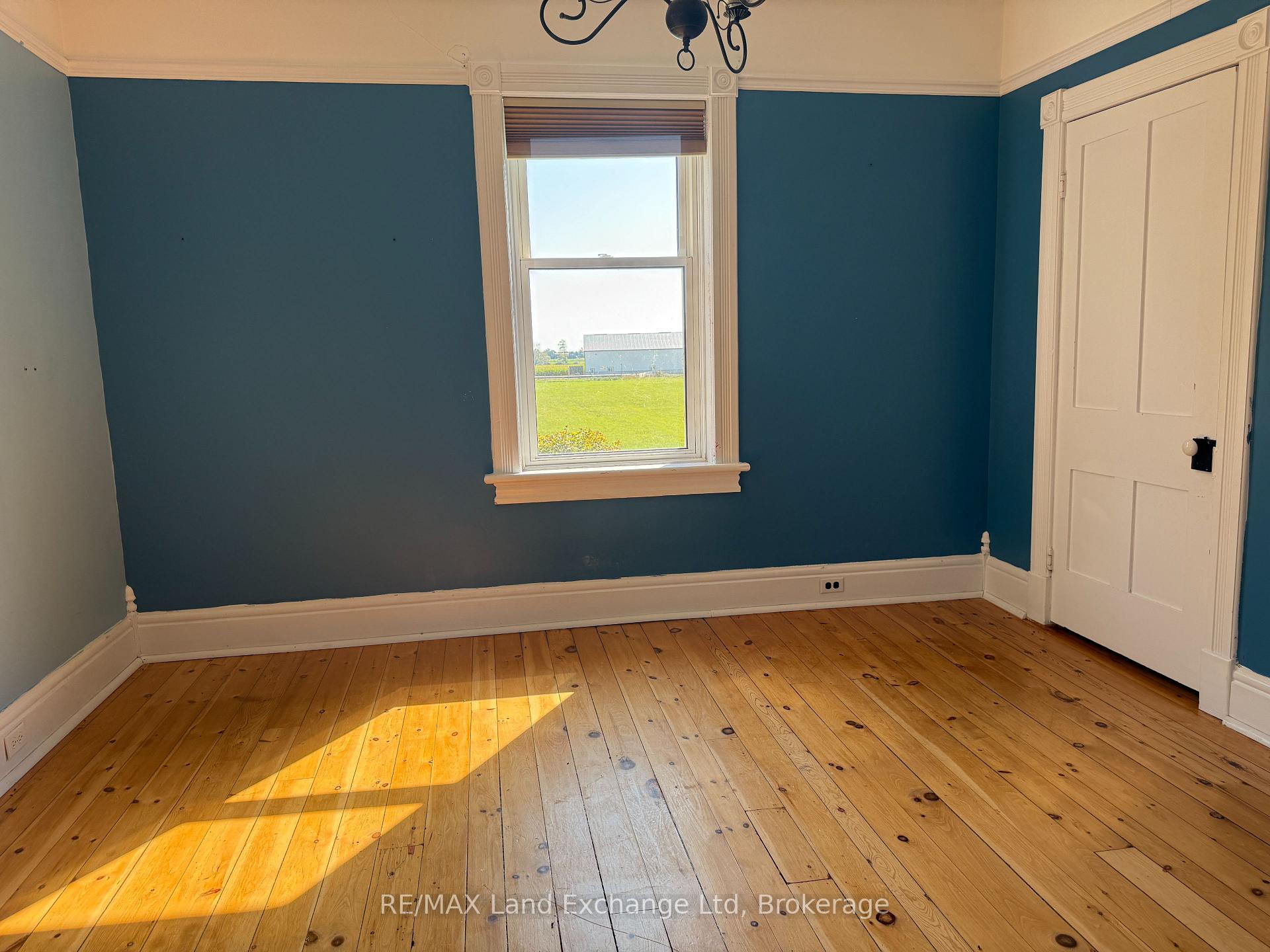 Photo 23 of 84947 Bluewater Highway, Ashfield-Colborne-Wawanosh, Ashfield — HOMEH