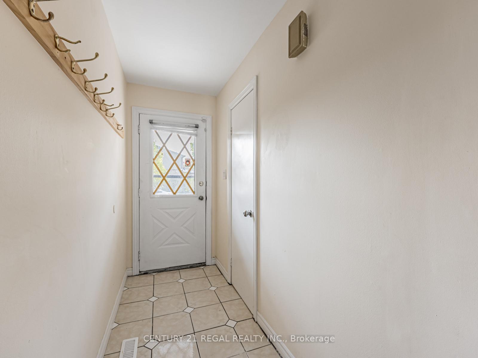 Photo 3 of 81 Nabob Crescent, Scarborough, Malvern — HOMEH