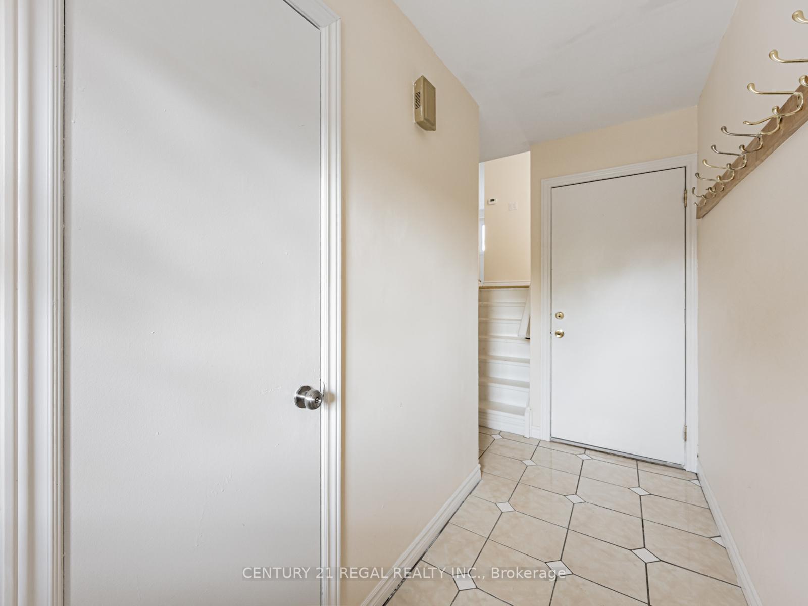 Photo 4 of 81 Nabob Crescent, Scarborough, Malvern — HOMEH