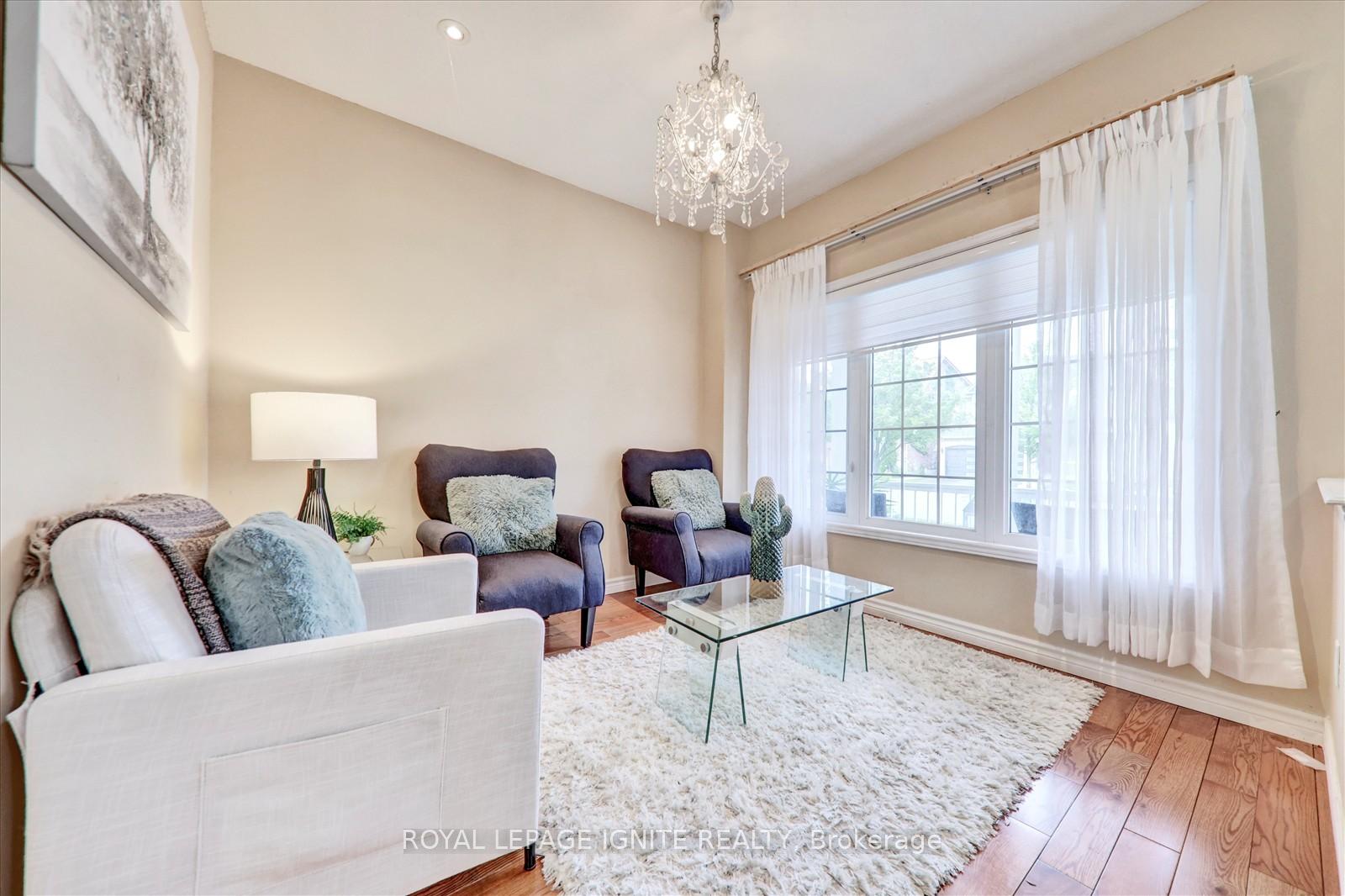 Photo 5 of 178 Staines Road, Scarborough, Rouge — HOMEH