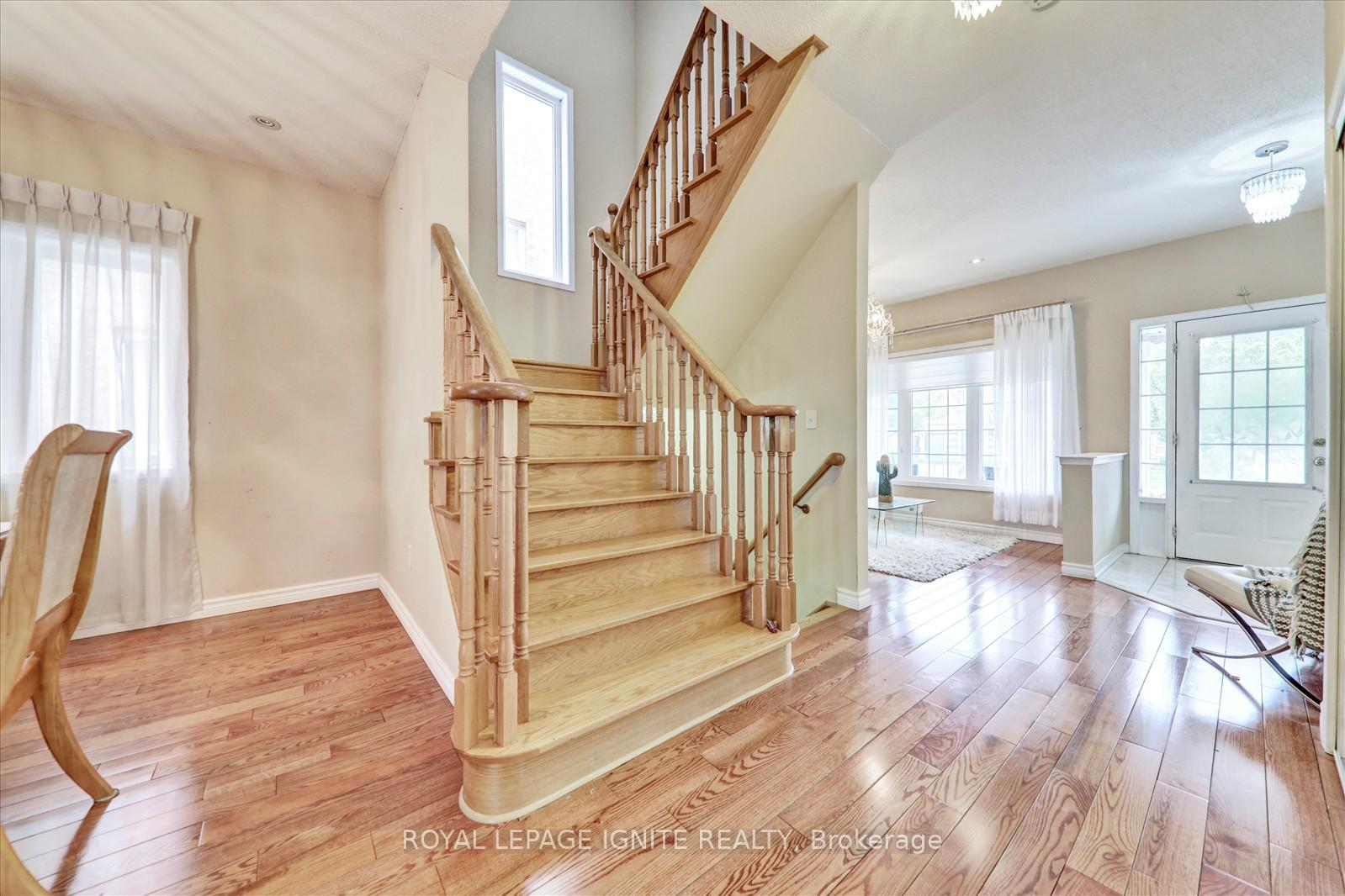 Photo 7 of 178 Staines Road, Scarborough, Rouge — HOMEH