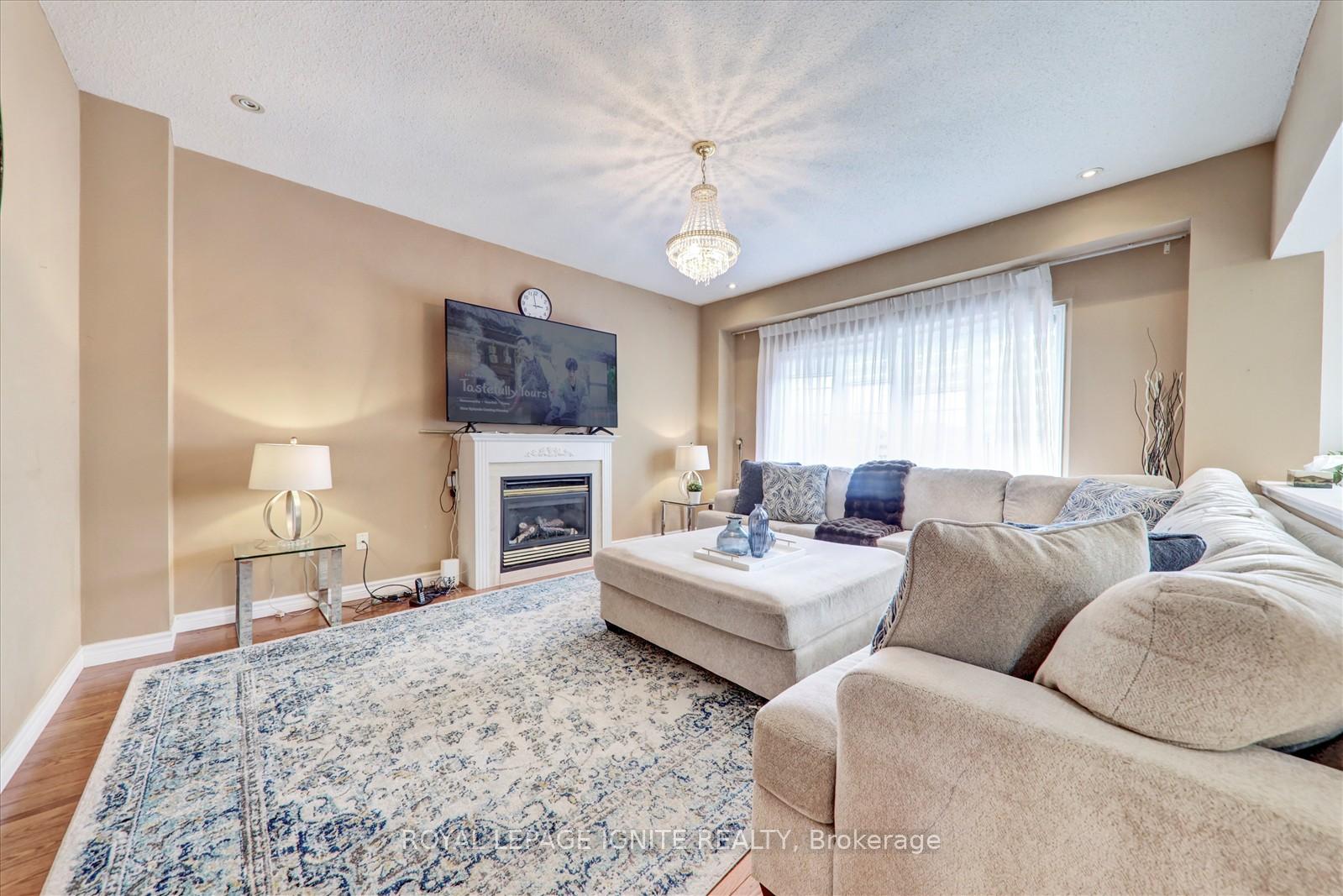 Photo 9 of 178 Staines Road, Scarborough, Rouge — HOMEH