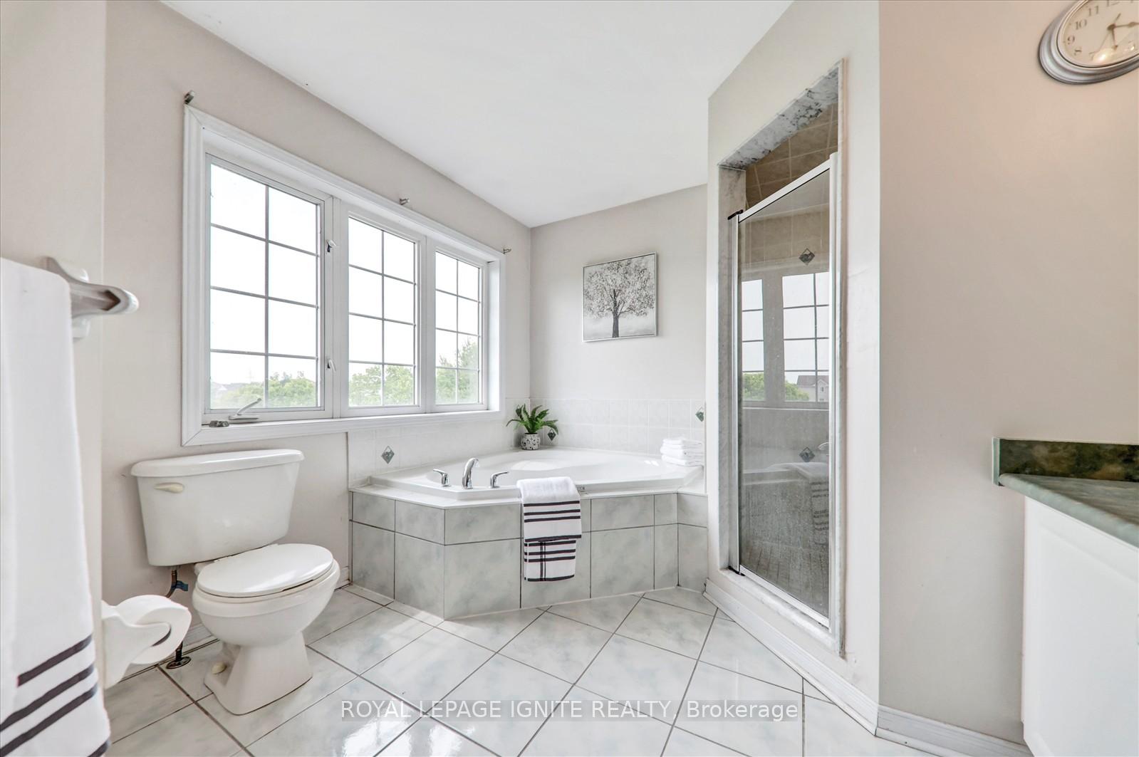Photo 22 of 178 Staines Road, Scarborough, Rouge — HOMEH