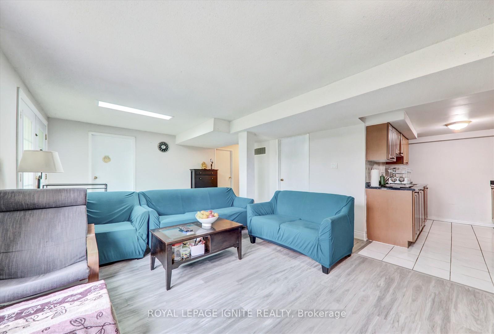 Photo 32 of 178 Staines Road, Scarborough, Rouge — HOMEH