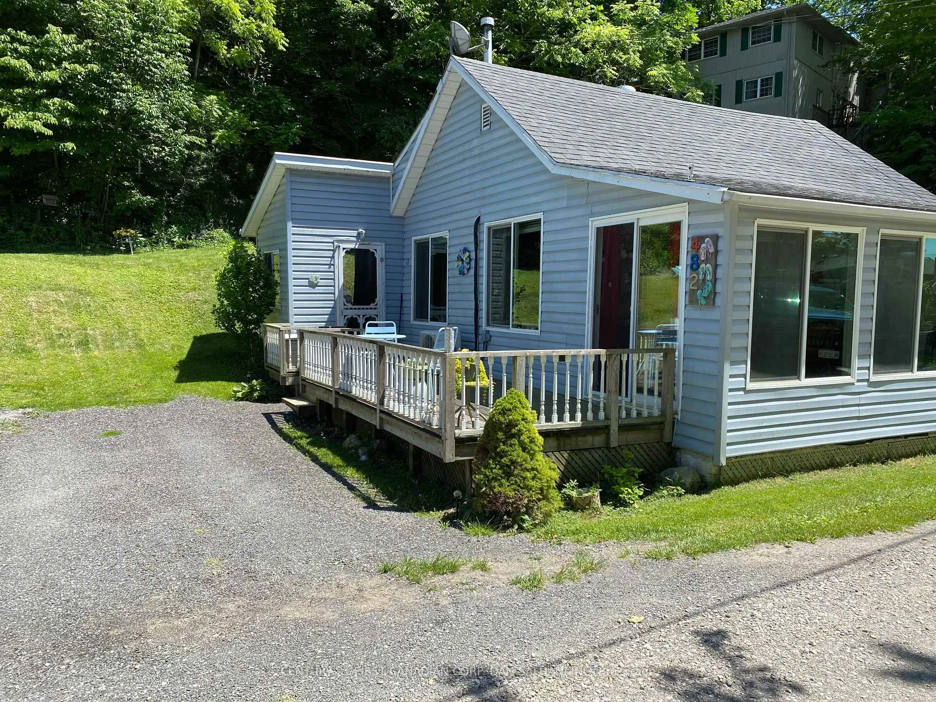 Photo 3 of 482 Lower Spring Street, Central Elgin, Rural Central Elgin — HOMEH