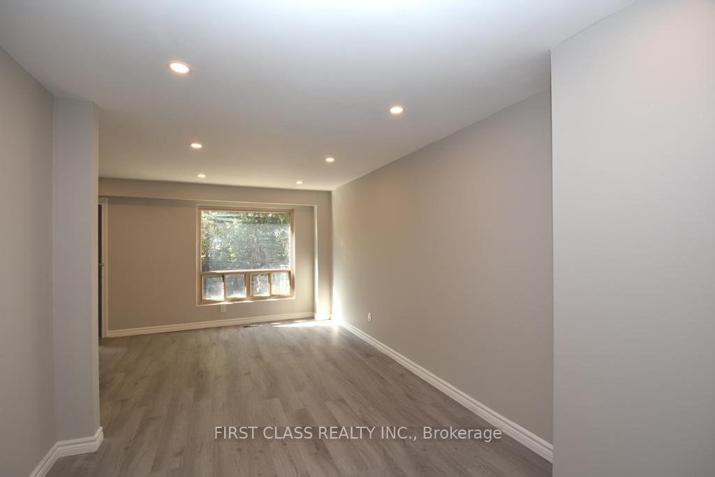 Photo 7 of 58 Bradstone Square, Scarborough, Malvern — HOMEH