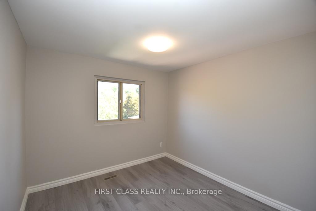 Photo 11 of 58 Bradstone Square, Scarborough, Malvern — HOMEH