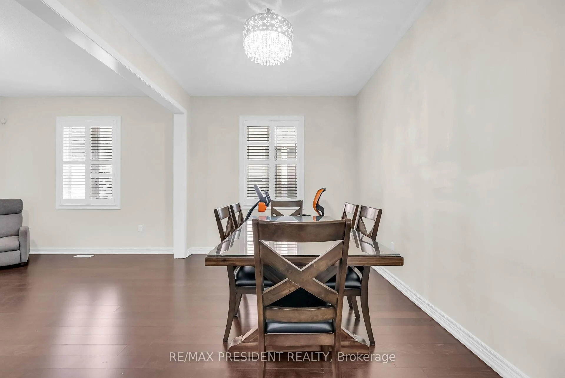 Photo 7 of 637 Armstrong Road, Shelburne — HOMEH