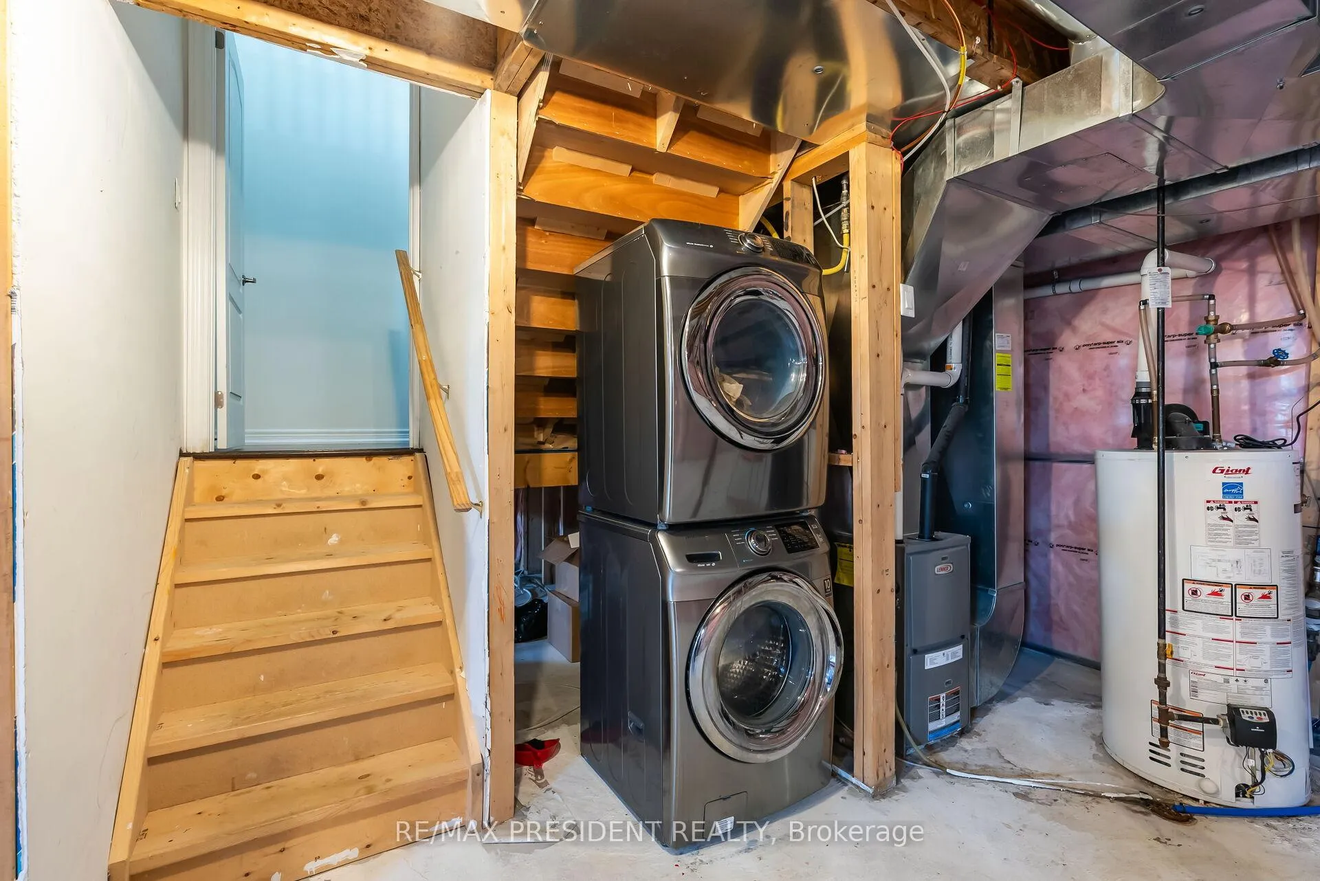 Photo 26 of 637 Armstrong Road, Shelburne — HOMEH
