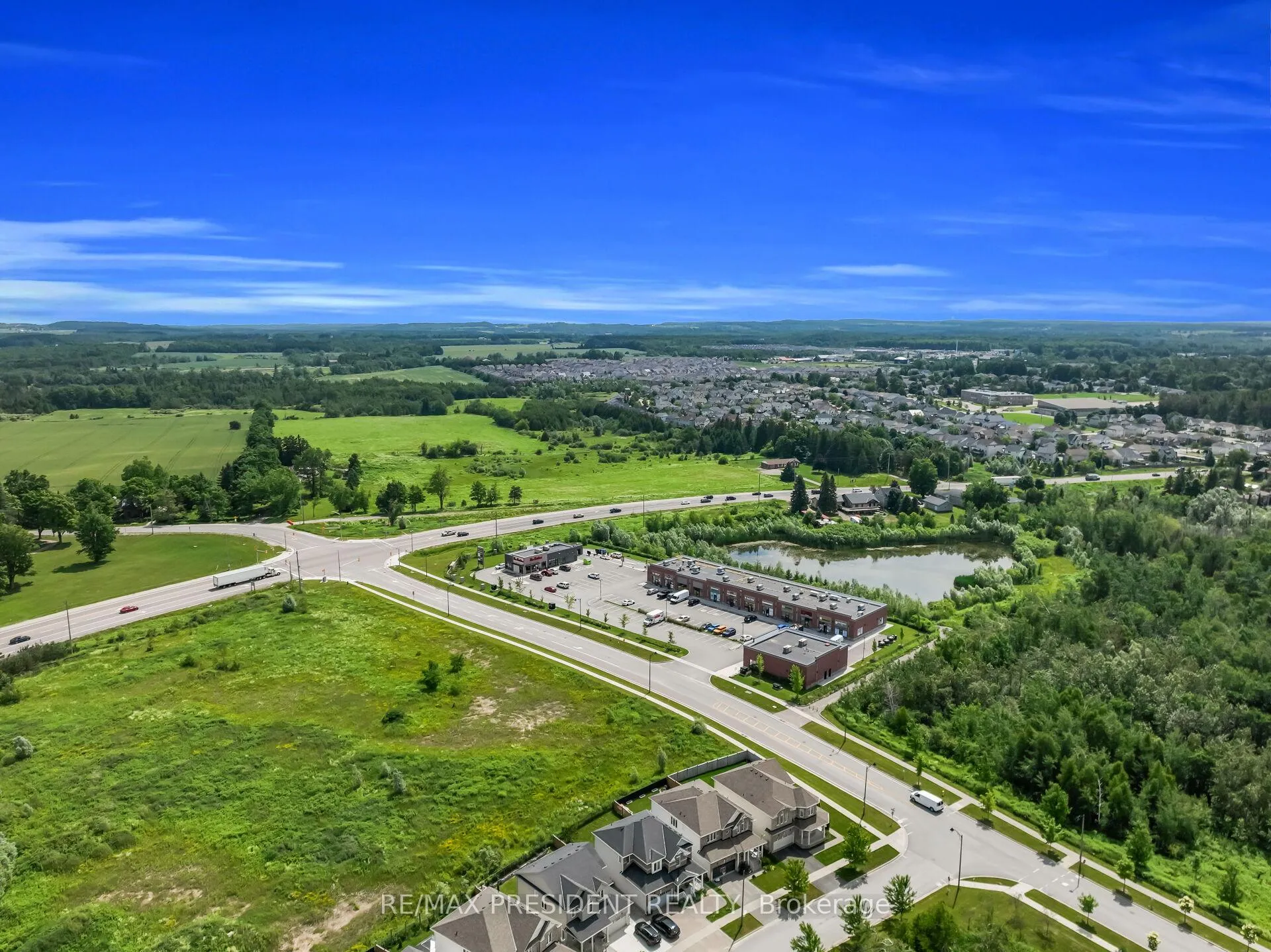 Photo 32 of 637 Armstrong Road, Shelburne — HOMEH