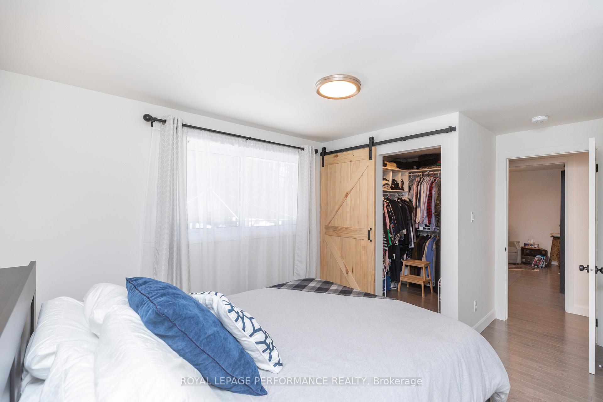 Photo 12 of 2018 Quincy Avenue, Ottawa, Beacon Hill North — HOMEH