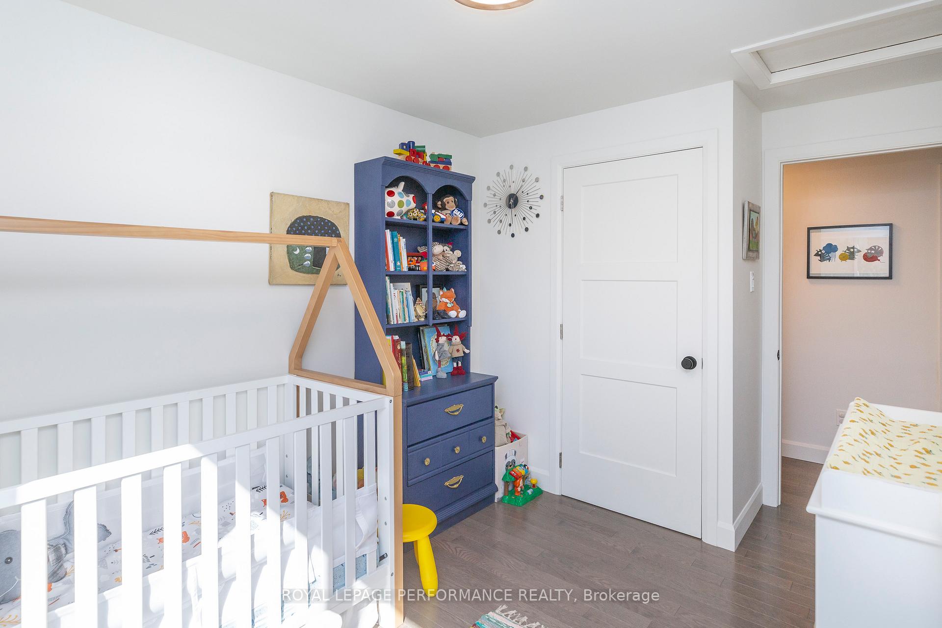 Photo 18 of 2018 Quincy Avenue, Ottawa, Beacon Hill North — HOMEH