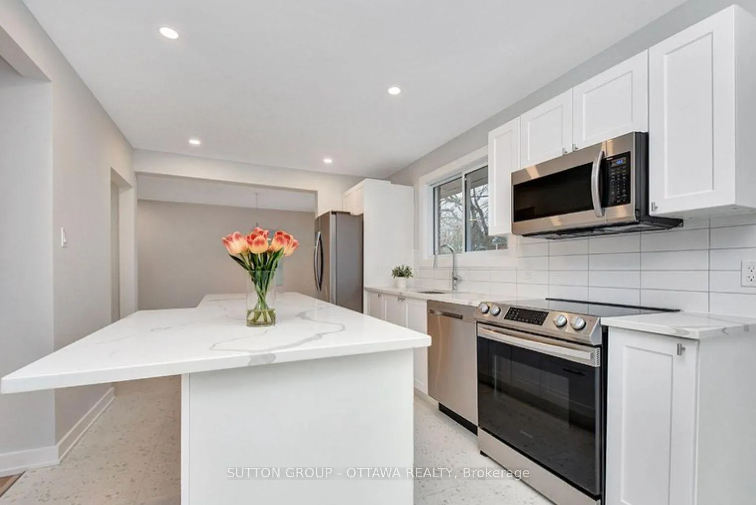 Photo 5 of 1598 Botsford Street, Ottawa, Riverview Park — HOMEH