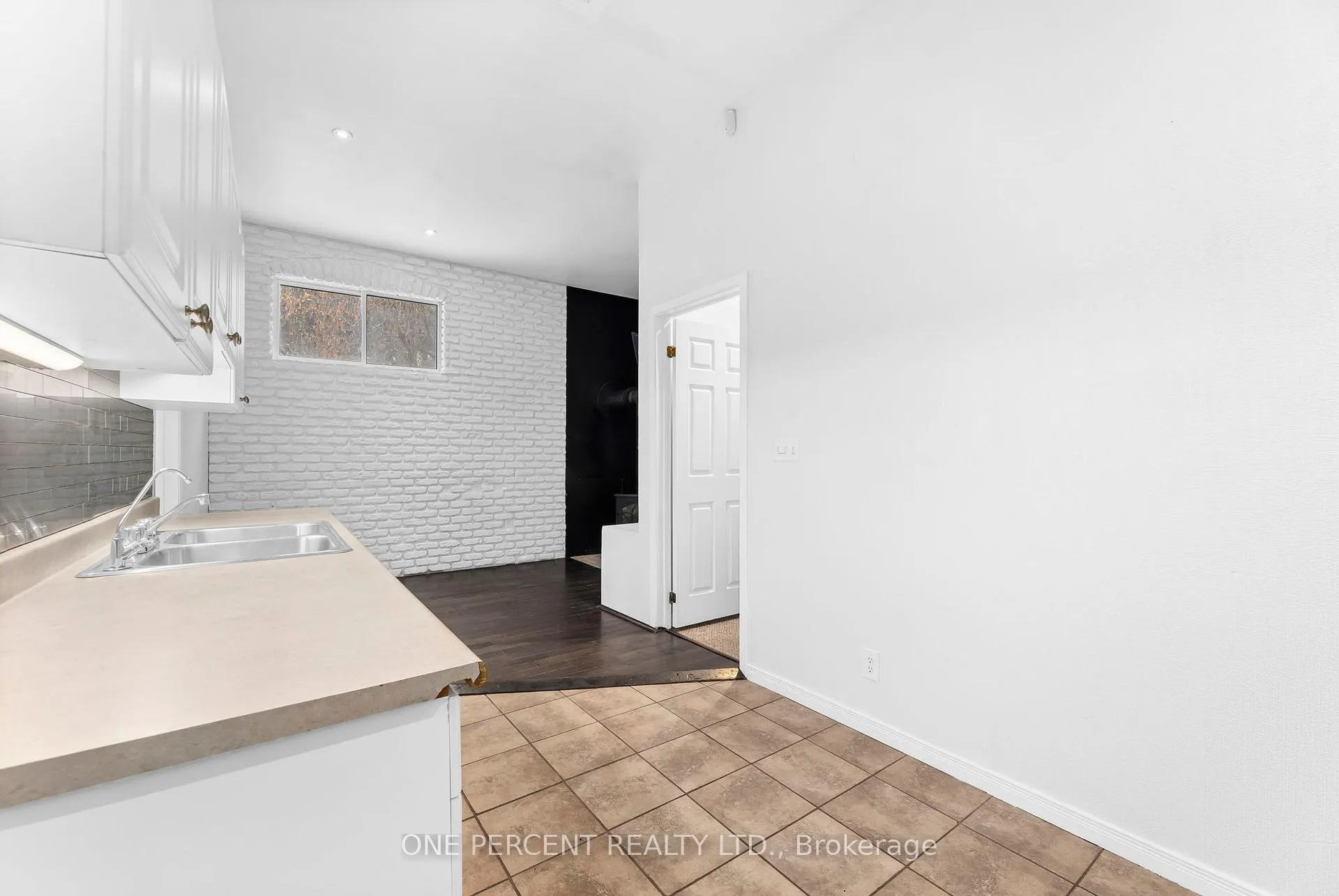 Photo 7 of 71 Cleak Avenue, Bancroft, Bancroft Ward — HOMEH