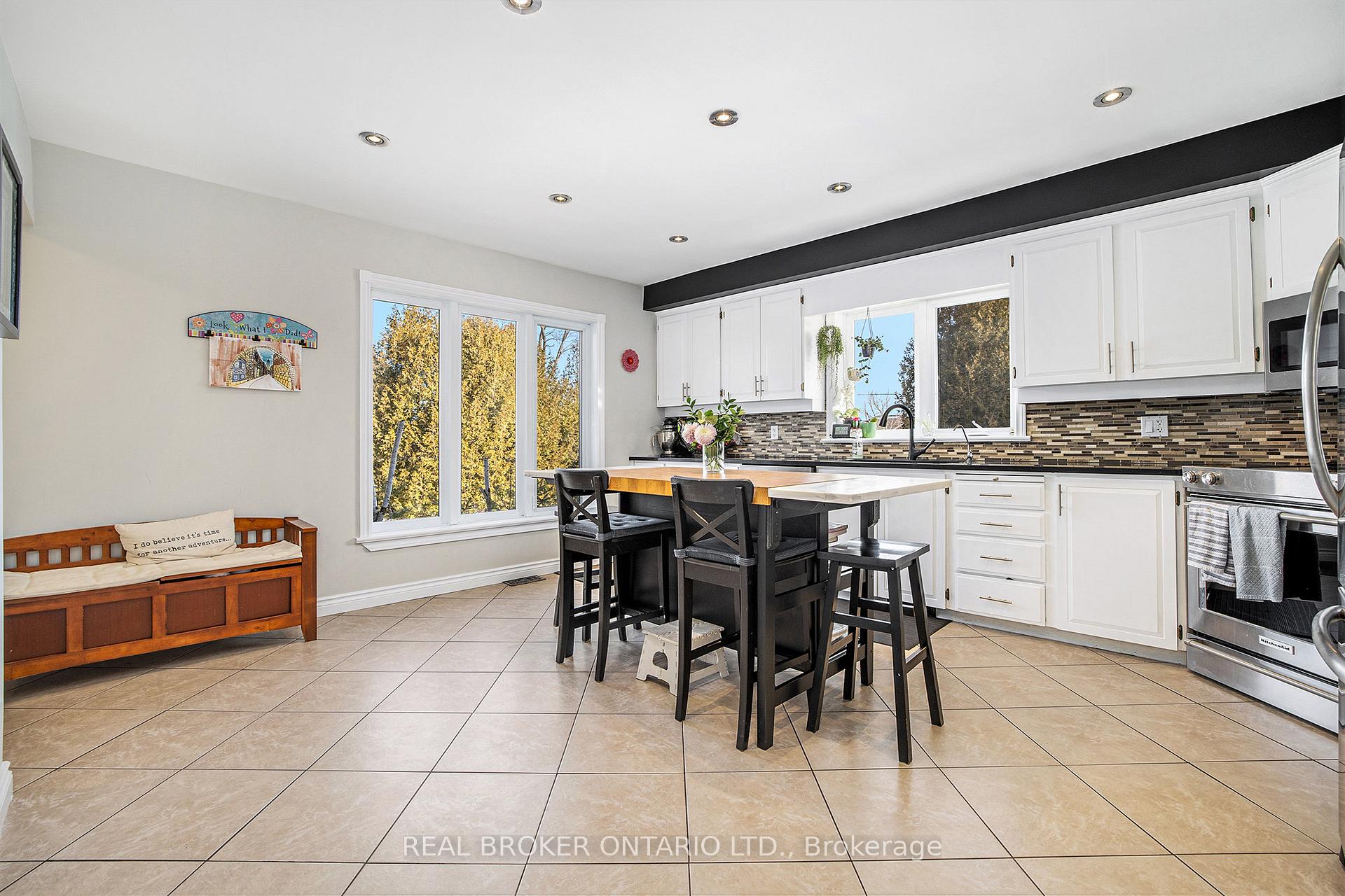Photo 10 of 281 Balmoral Drive, Beckwith, Beckwith Twp — HOMEH