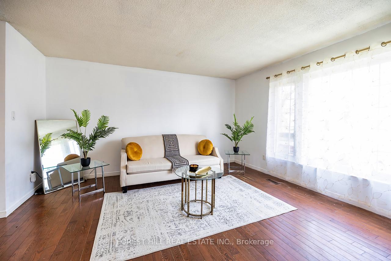 Photo 3 of 105 Parsell Square, Scarborough, Malvern — HOMEH