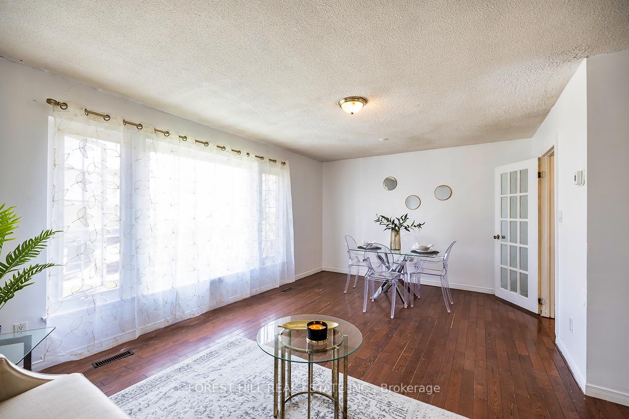Photo 5 of 105 Parsell Square, Scarborough, Malvern — HOMEH