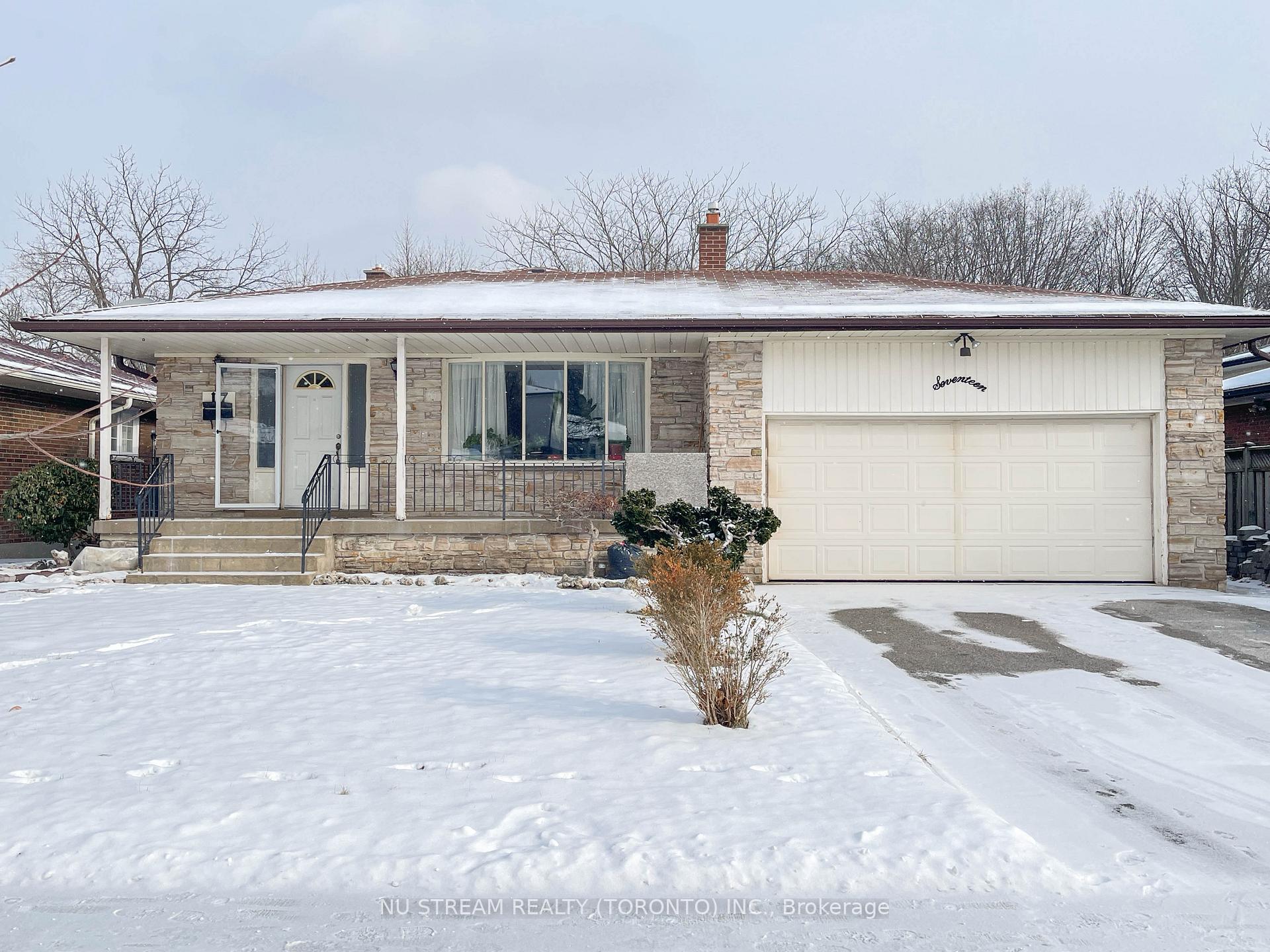 Front of 17 Skyridge Road