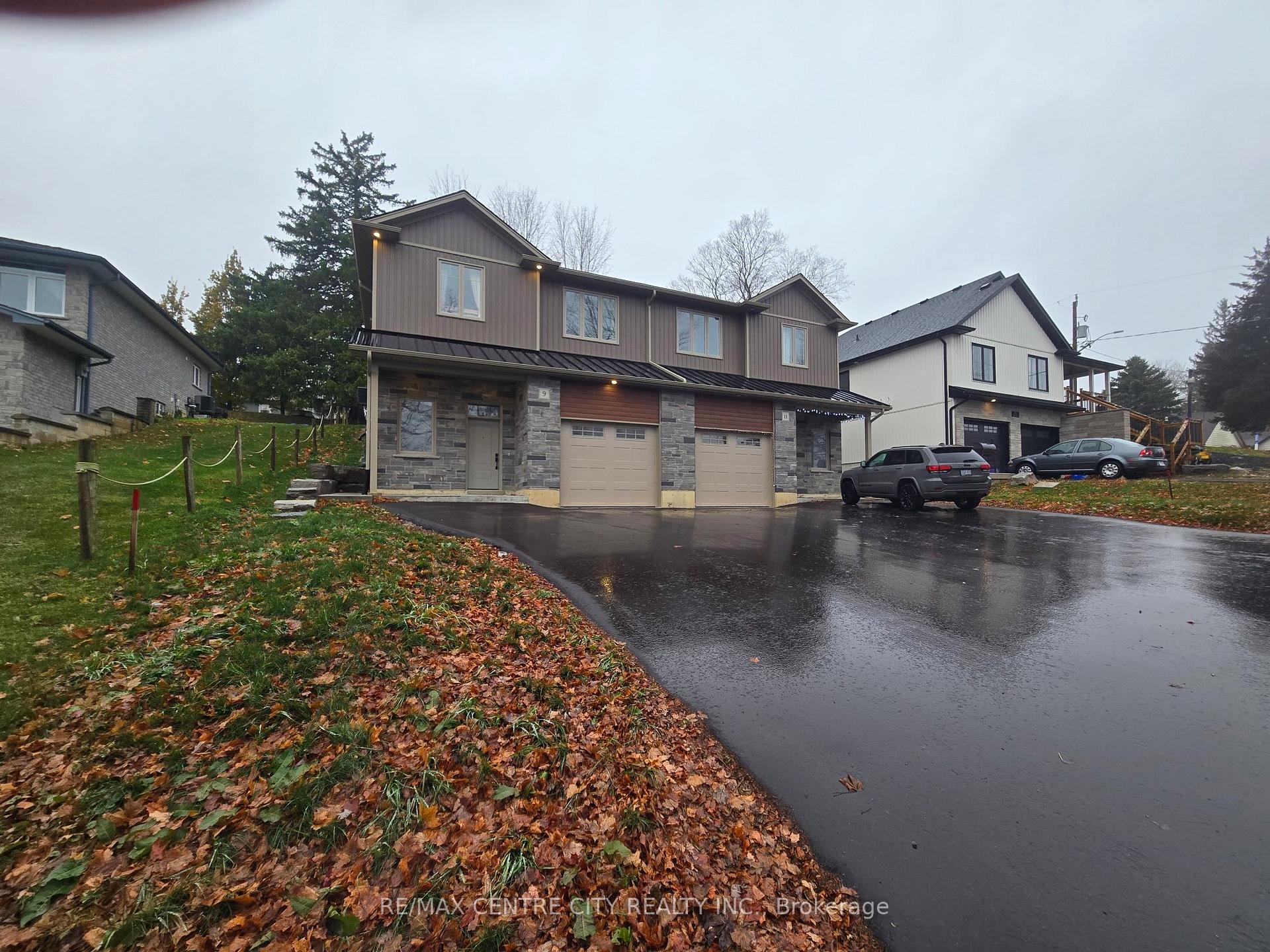 Front of Unit Lower, 9 Oak Street