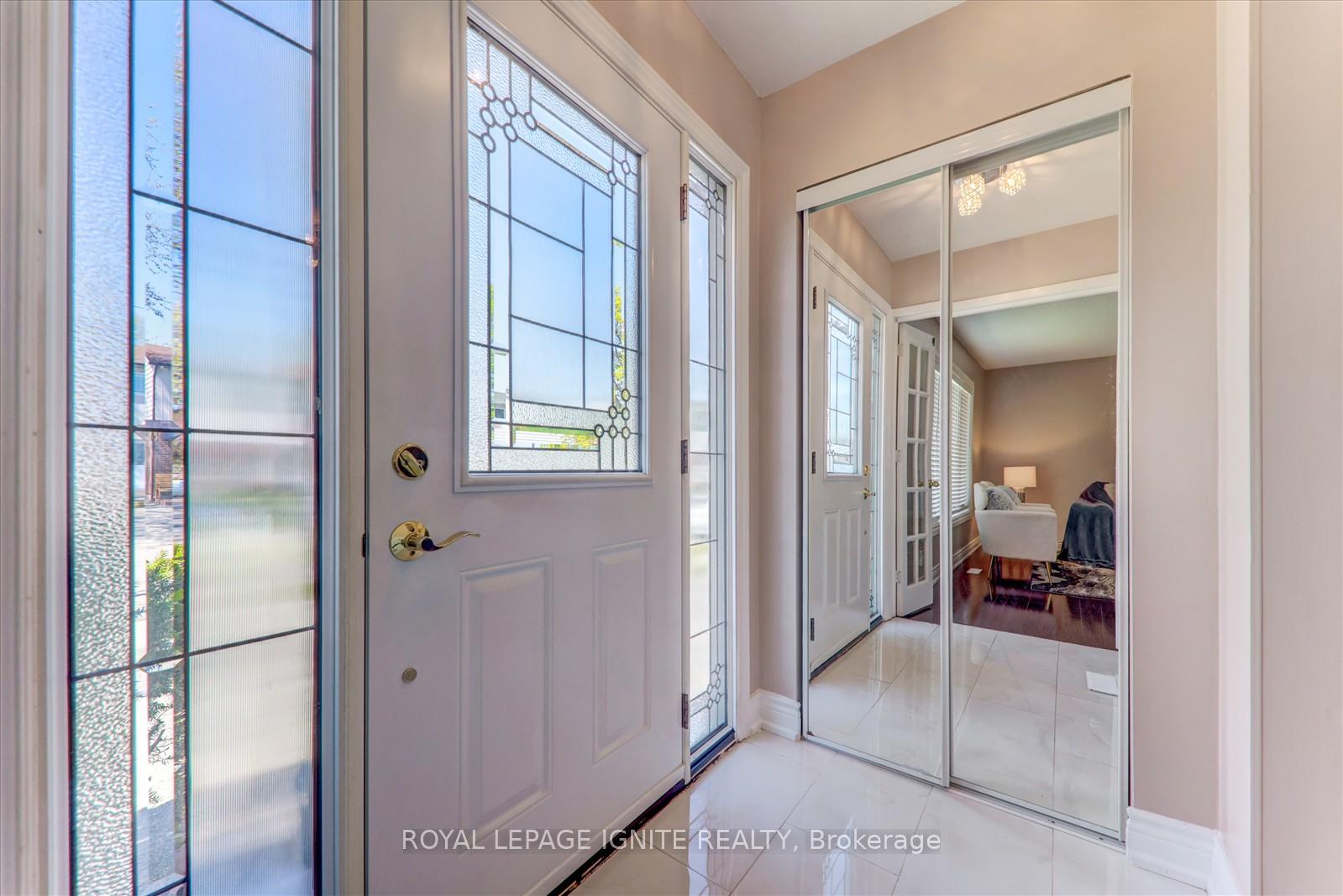 Photo 2 of 30 Blackwater Crescent, Scarborough, Malvern — HOMEH