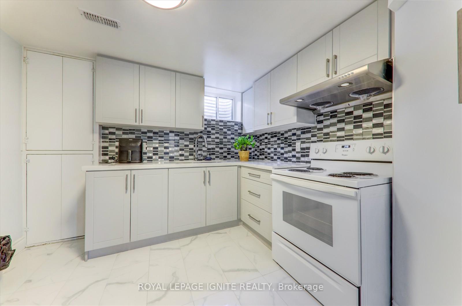 Photo 22 of 30 Blackwater Crescent, Scarborough, Malvern — HOMEH