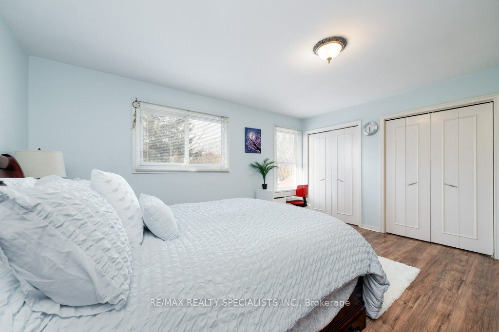 Photo 53 of 2470 Cobbinshaw Circle, Mississauga, Meadowvale — HOMEH