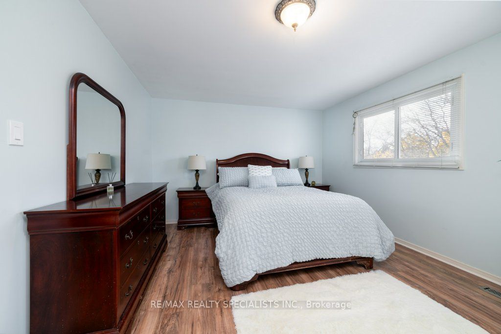 Photo 54 of 2470 Cobbinshaw Circle, Mississauga, Meadowvale — HOMEH