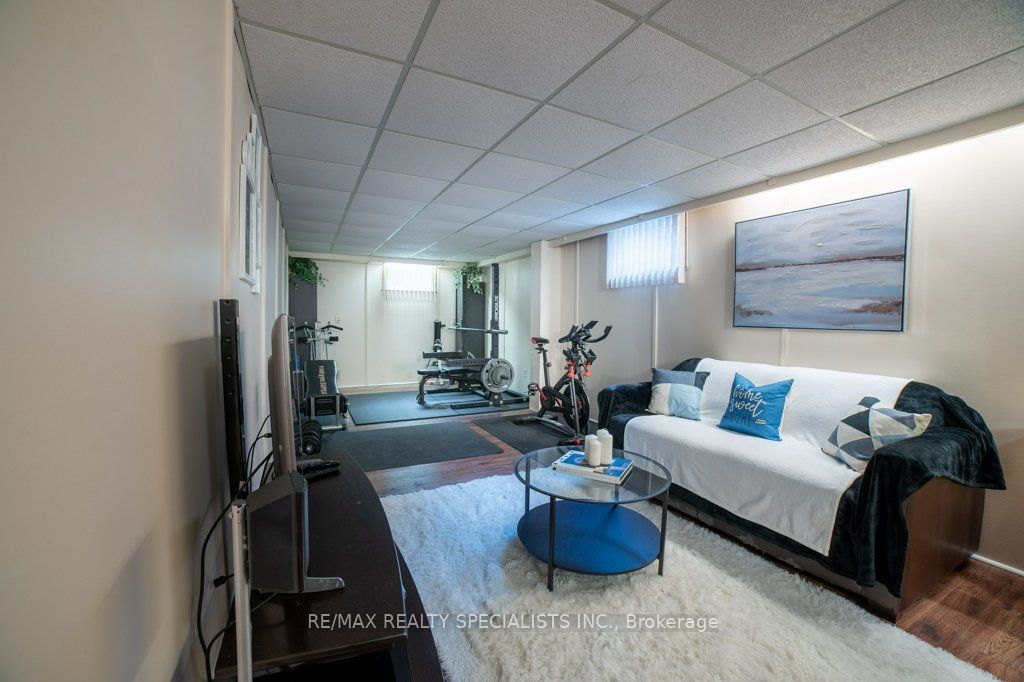 Photo 63 of 2470 Cobbinshaw Circle, Mississauga, Meadowvale — HOMEH