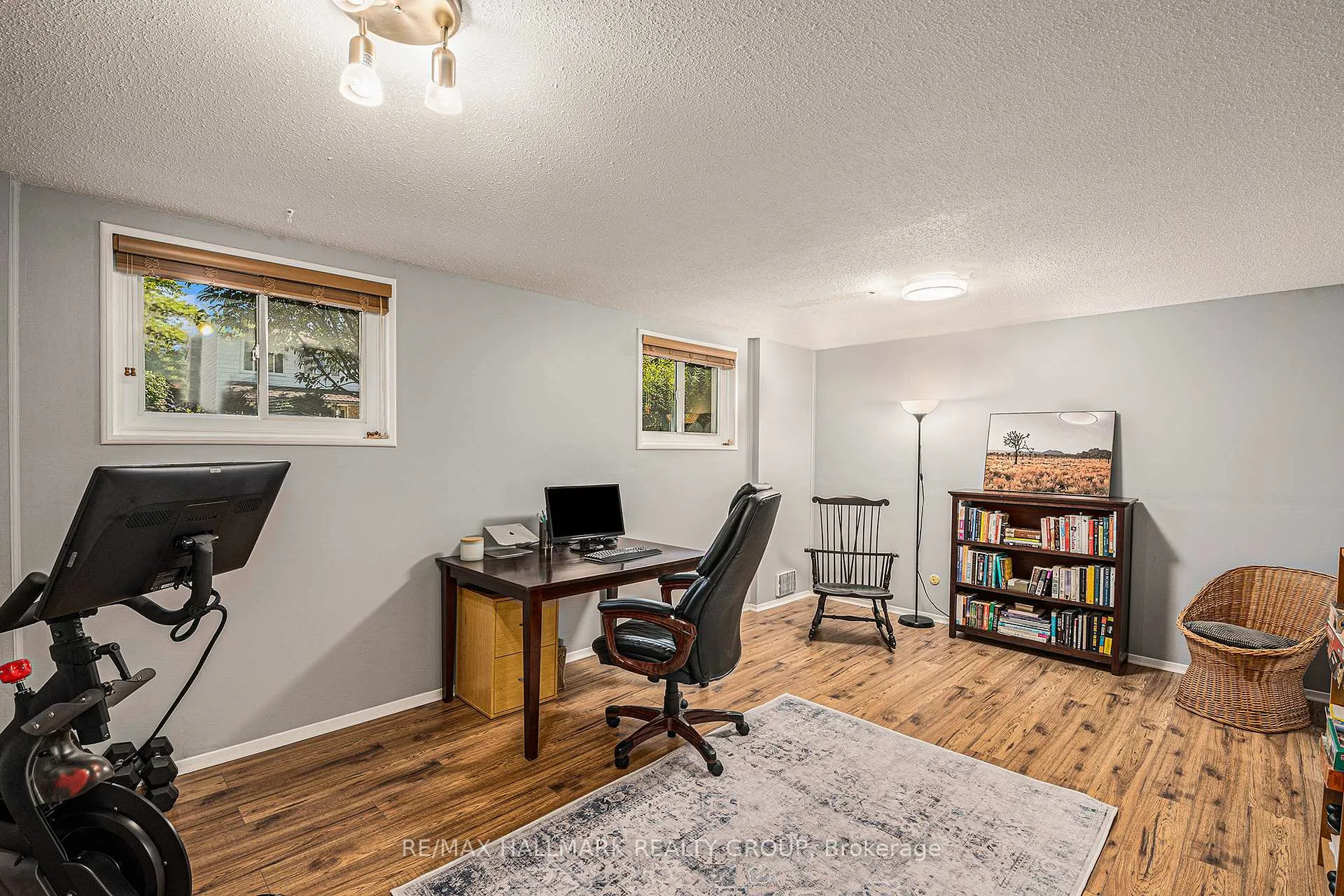 Photo 35 of 560 Buchanan Crescent, Ottawa, Beacon Hill North — HOMEH