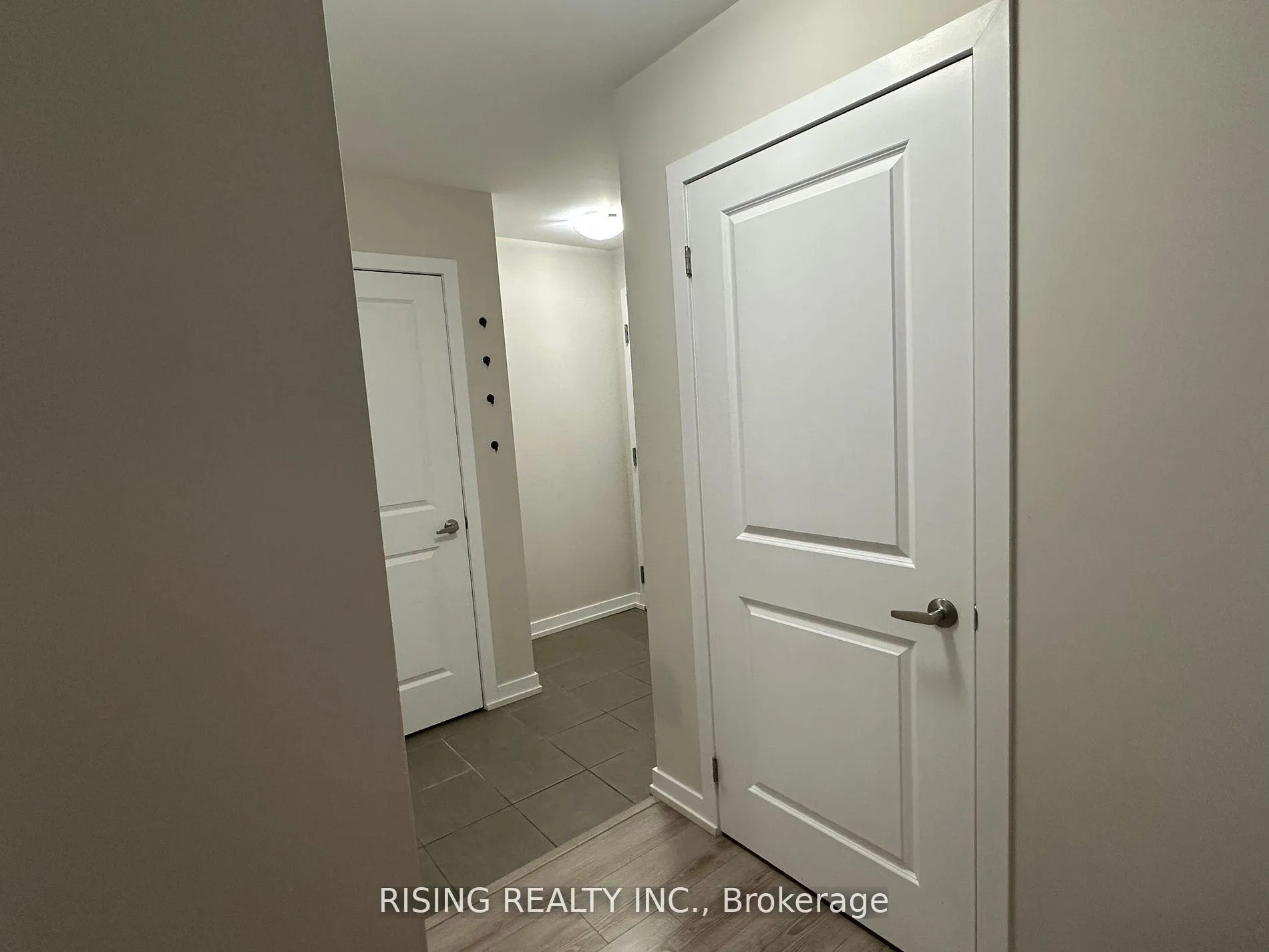 Photo 4 of Unit 212, 125 Shoreview Place, Hamilton, Stoney Creek — HOMEH