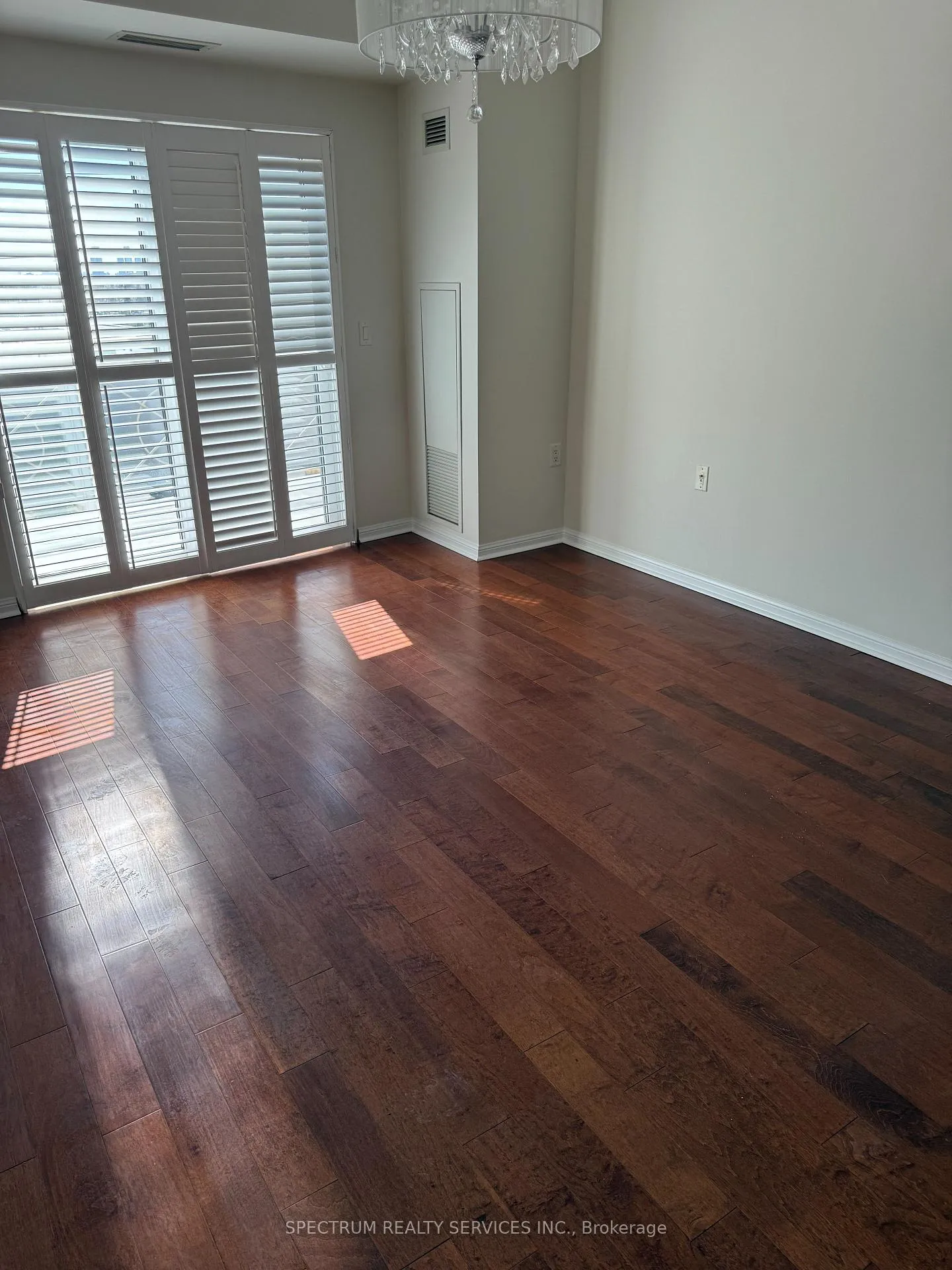 Photo 15 of Unit 516, 2500 Rutherford Road, Vaughan, Maple — HOMEH
