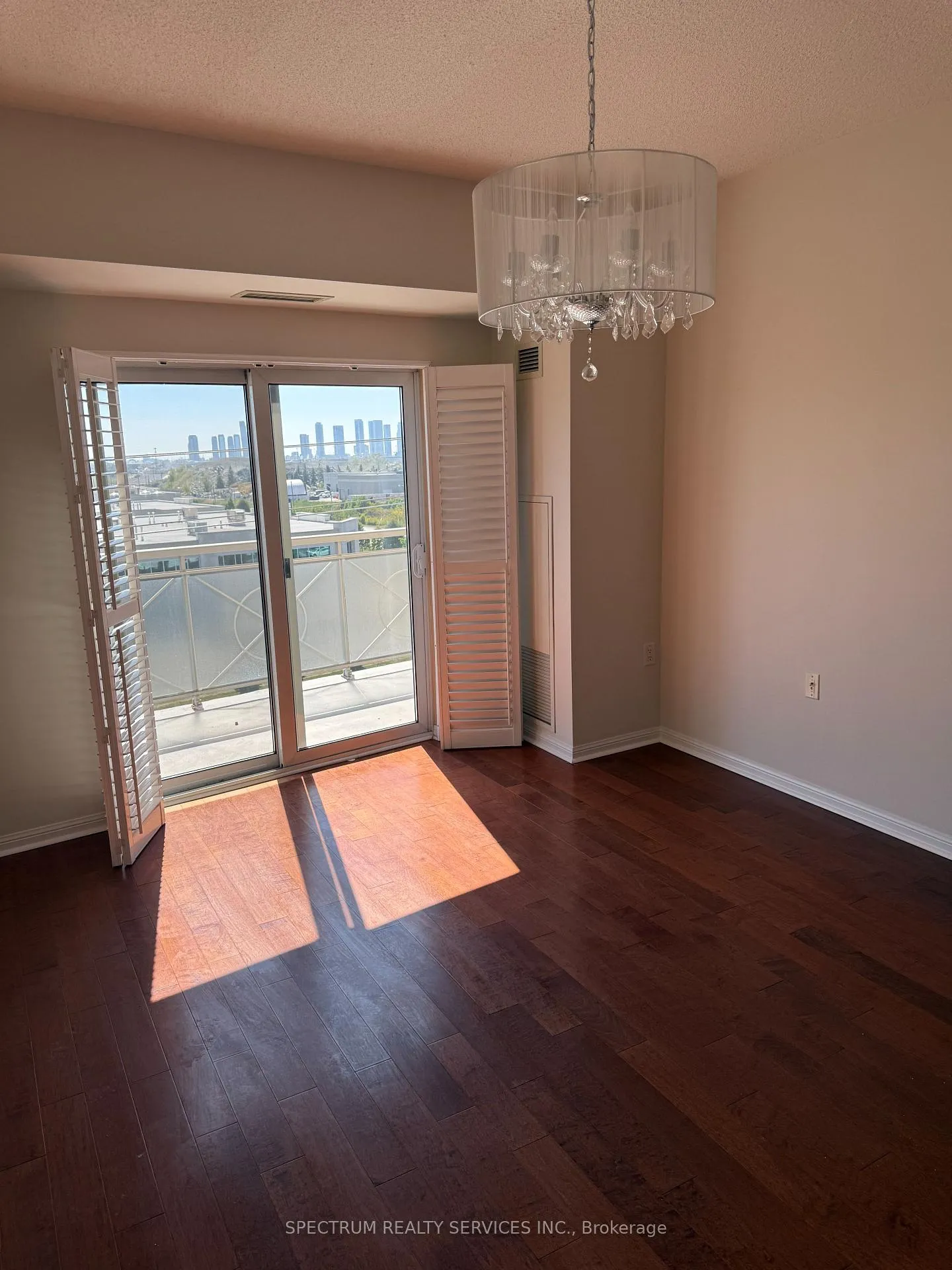 Photo 16 of Unit 516, 2500 Rutherford Road, Vaughan, Maple — HOMEH