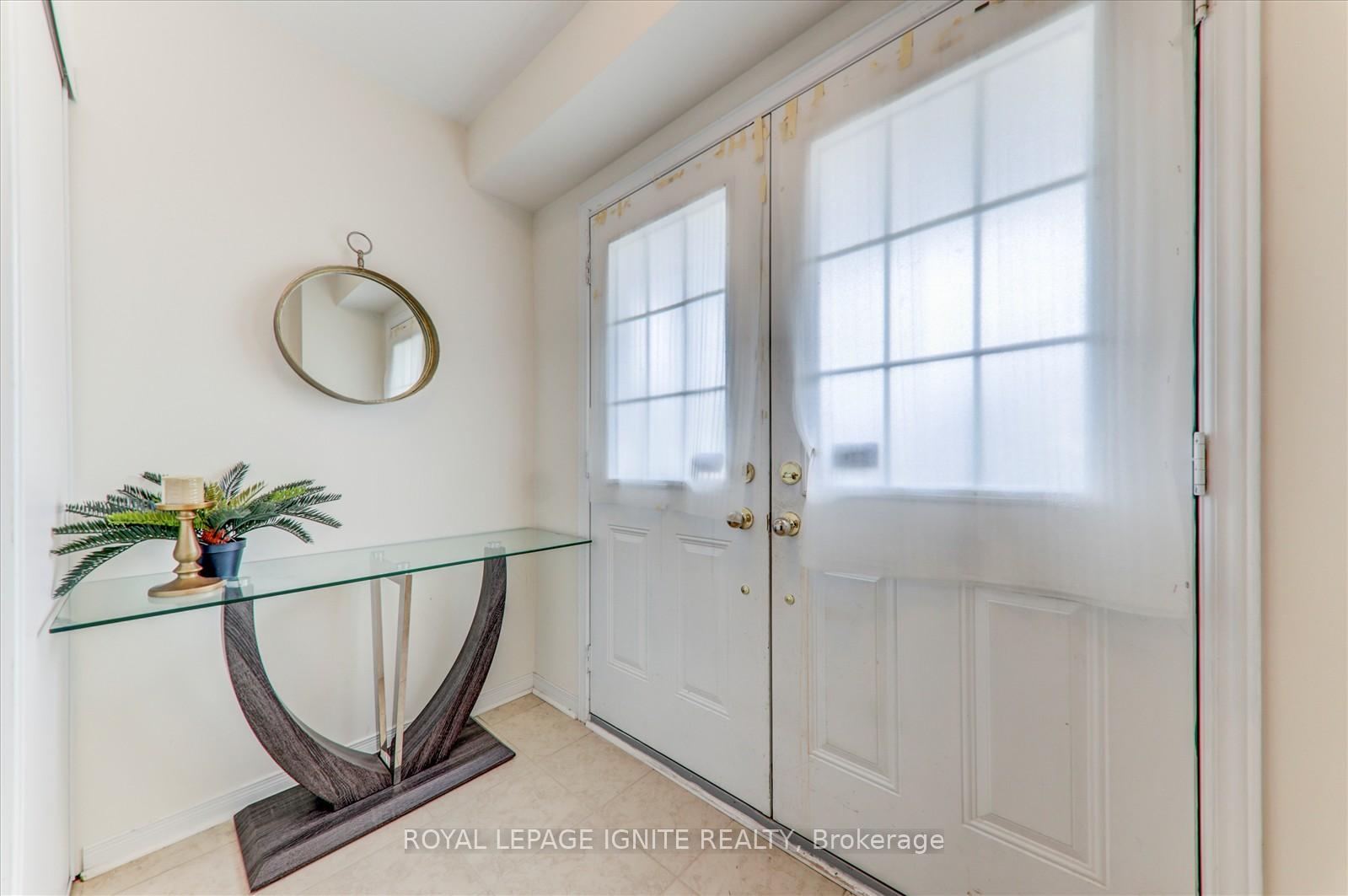 Photo 4 of 28 Rivitt Place, Scarborough, Rouge — HOMEH