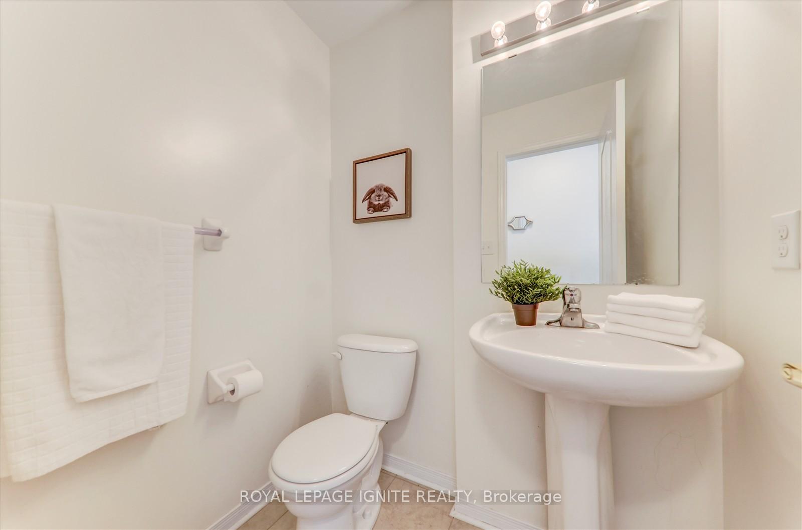 Photo 5 of 28 Rivitt Place, Scarborough, Rouge — HOMEH