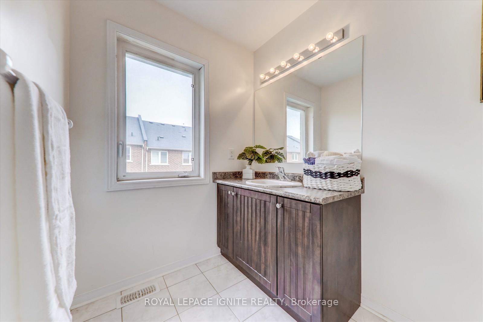 Photo 24 of 28 Rivitt Place, Scarborough, Rouge — HOMEH