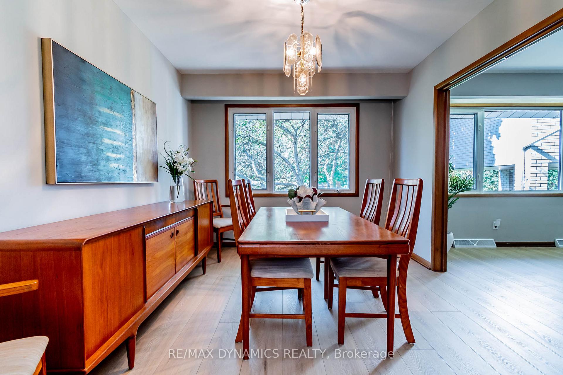 Photo 3 of 27 Lawrence Drive, Thorold, Confederation Heights — HOMEH