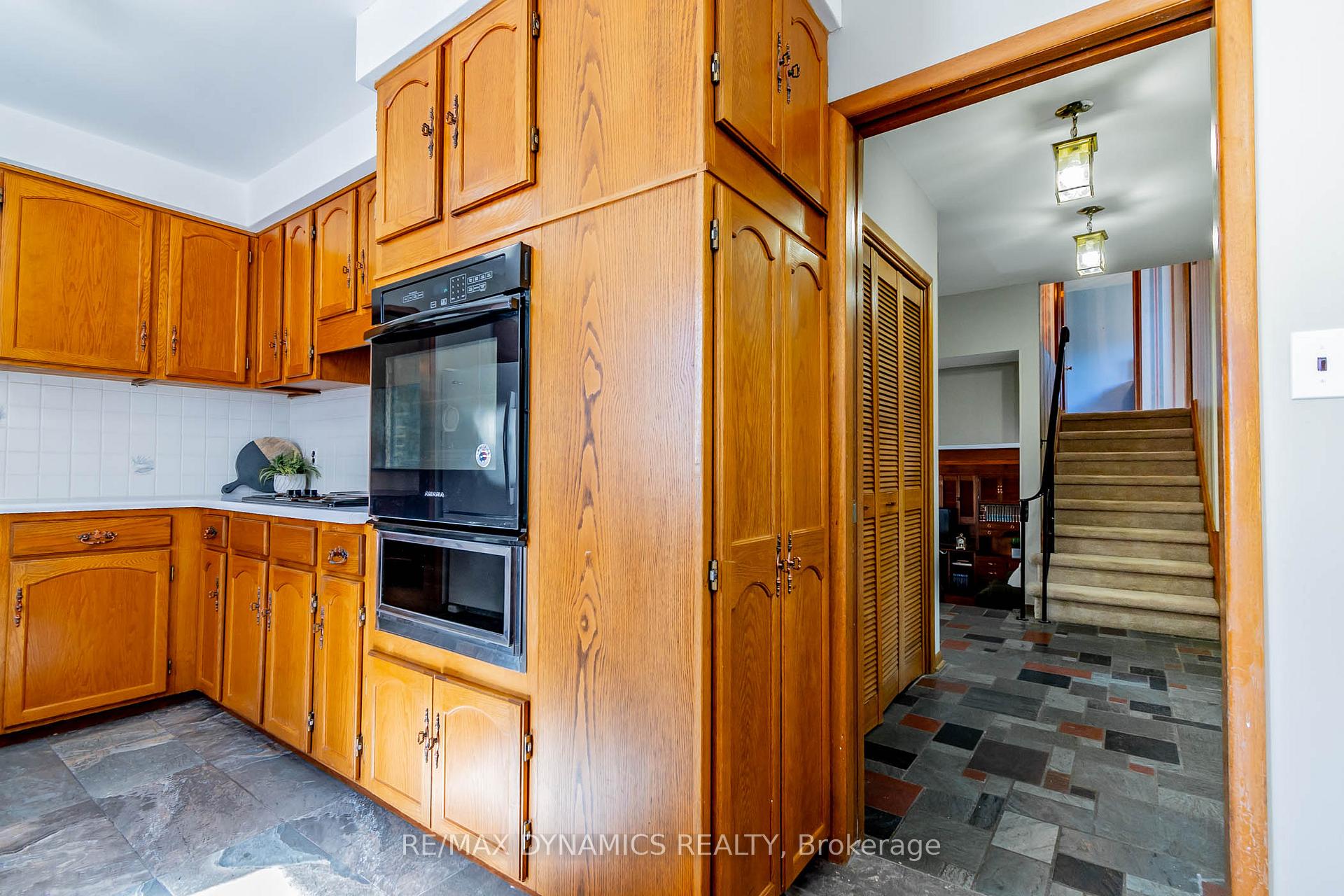 Photo 7 of 27 Lawrence Drive, Thorold, Confederation Heights — HOMEH