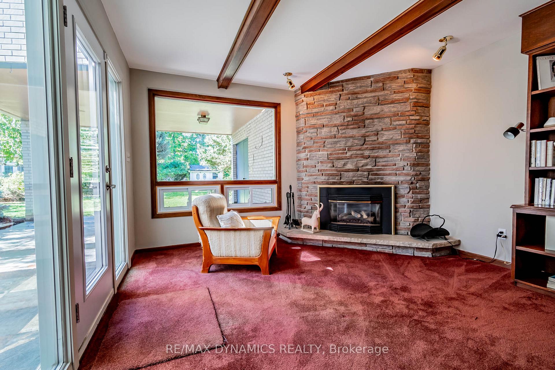 Photo 10 of 27 Lawrence Drive, Thorold, Confederation Heights — HOMEH