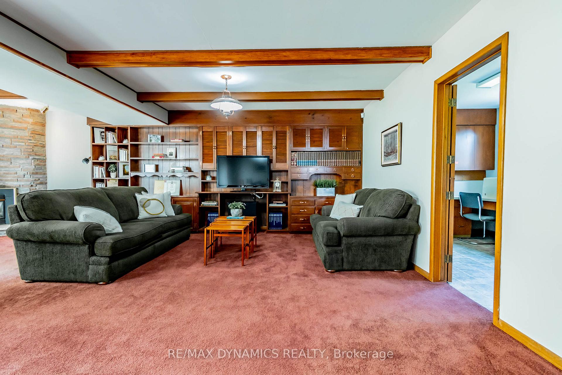 Photo 11 of 27 Lawrence Drive, Thorold, Confederation Heights — HOMEH