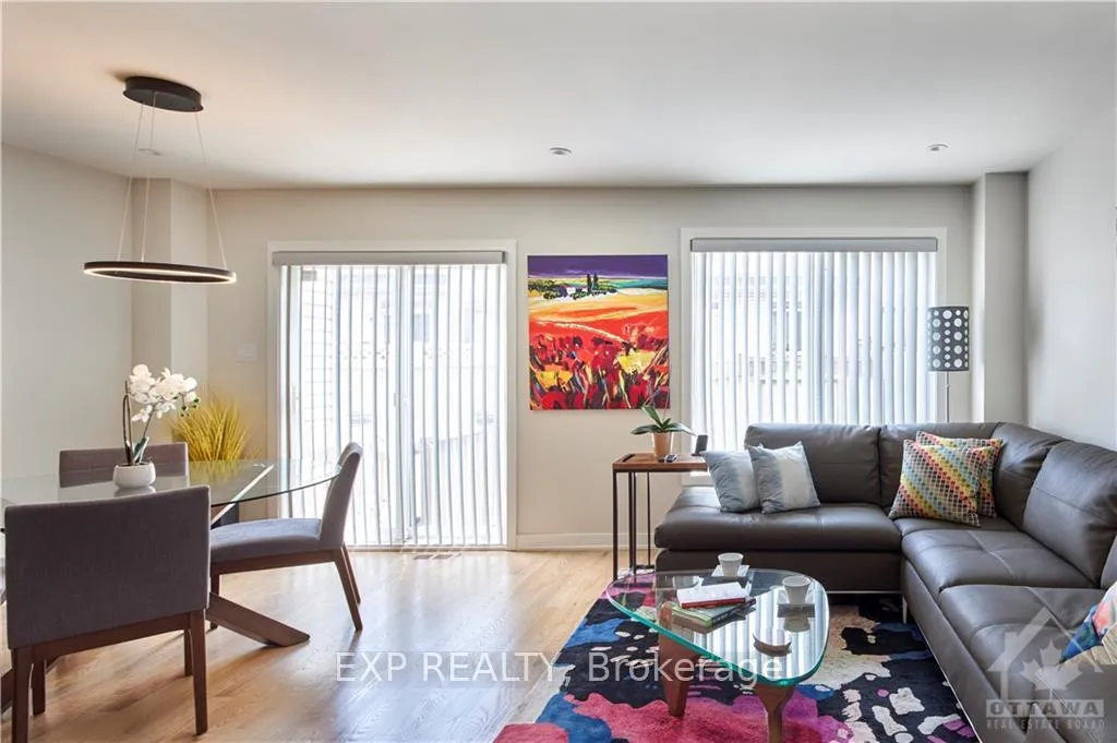 Photo 10 of 44 Sienna Private, Ottawa, Riverview Park — HOMEH