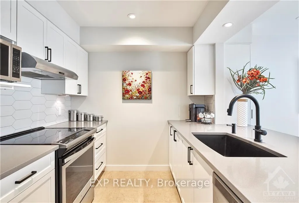 Photo 12 of 44 Sienna Private, Ottawa, Riverview Park — HOMEH