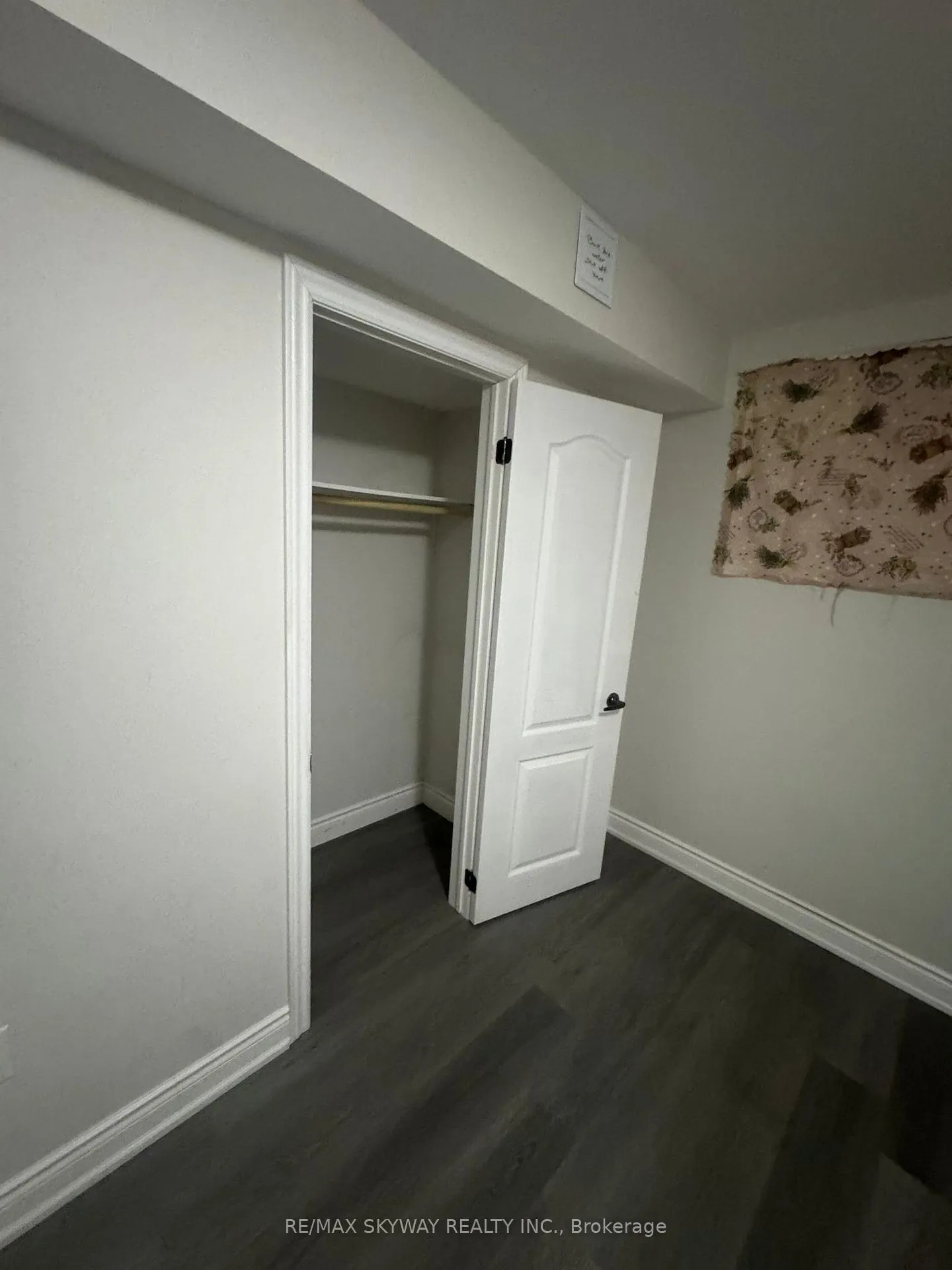 Photo 4 of Unit 2, 40 Eberly Woods Drive, Caledon, Rural Caledon — HOMEH