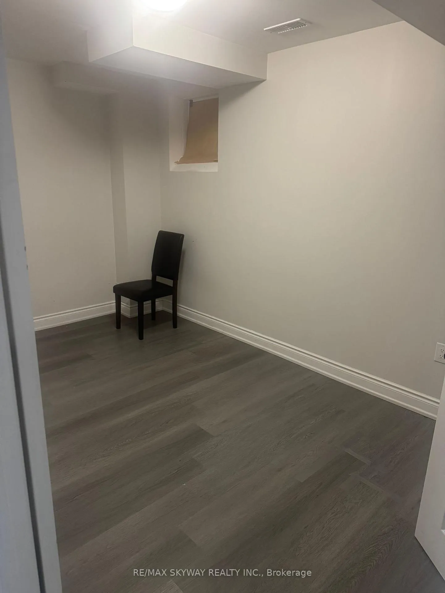 Photo 9 of Unit 2, 40 Eberly Woods Drive, Caledon, Rural Caledon — HOMEH