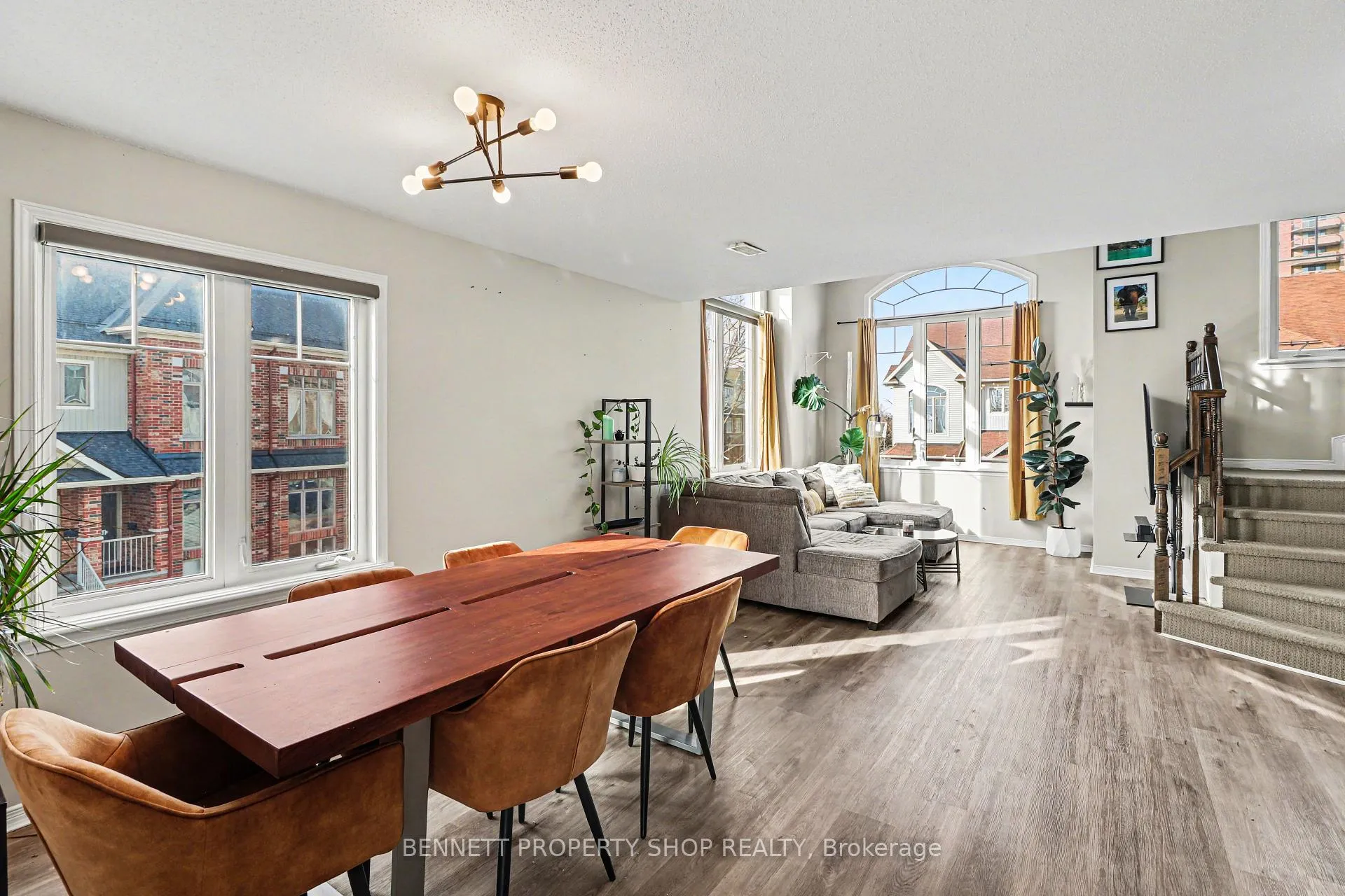 Photo 6 of Unit 4, 579 Reardon Private, Ottawa, Heron Gate/Industrial Park — HOMEH