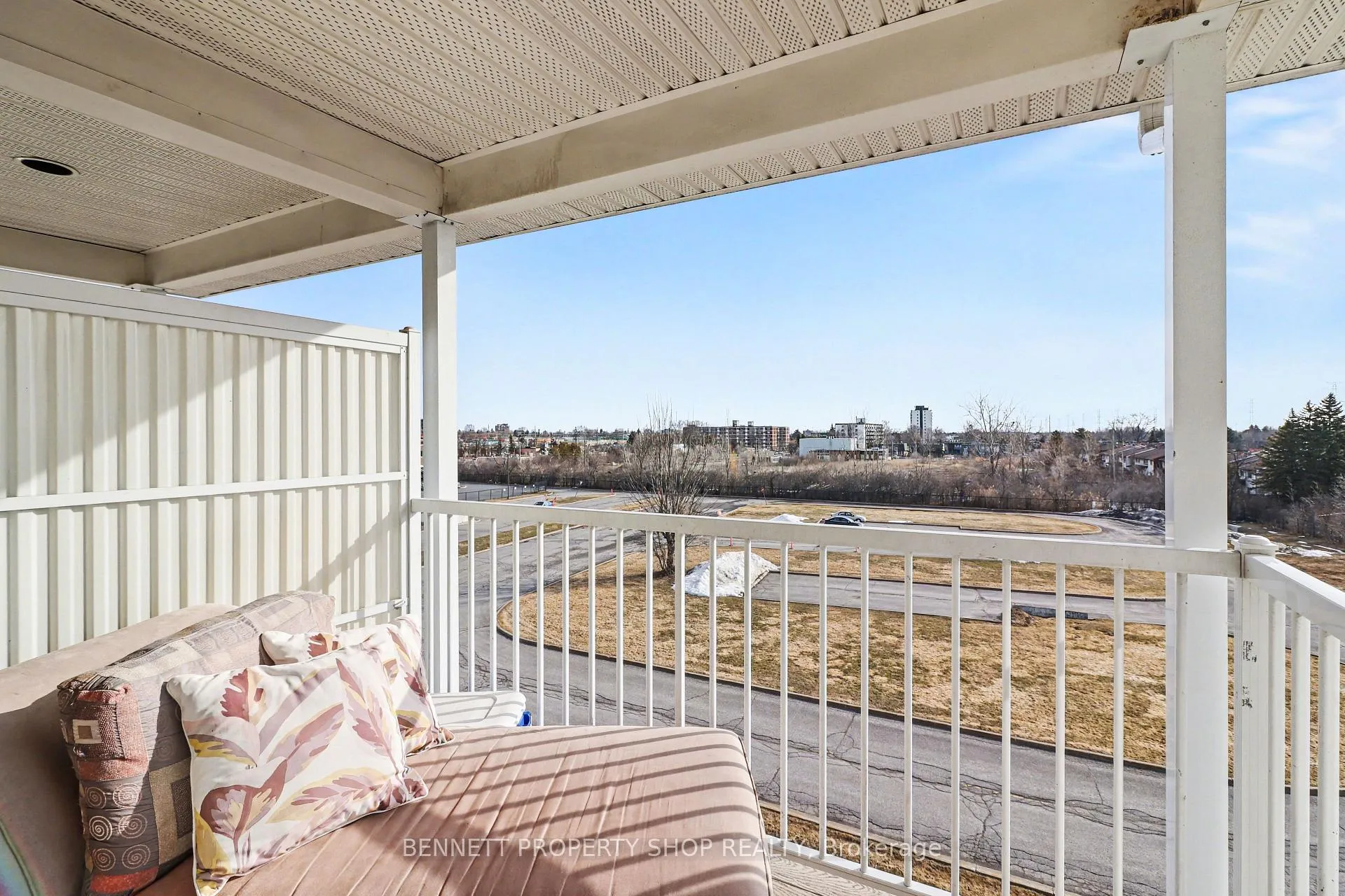 Photo 17 of Unit 4, 579 Reardon Private, Ottawa, Heron Gate/Industrial Park — HOMEH