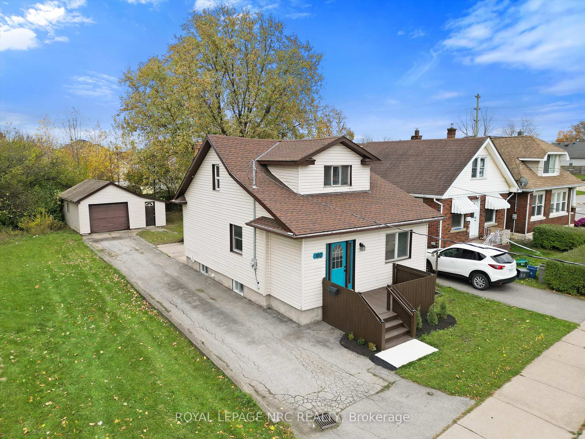 Photo 2 of 102 Pine Street S, Thorold, Thorold Downtown — HOMEH