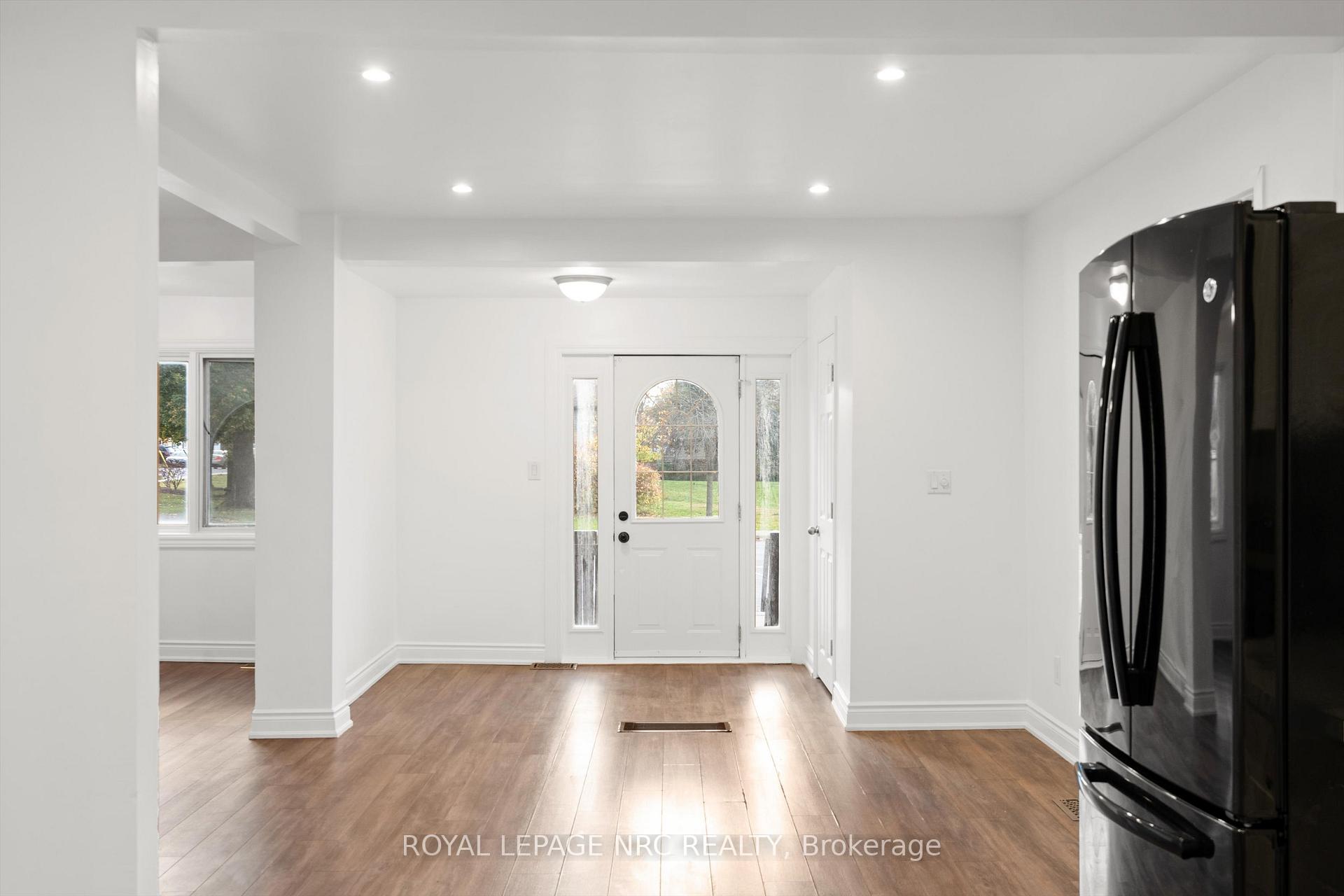 Photo 3 of 102 Pine Street S, Thorold, Thorold Downtown — HOMEH